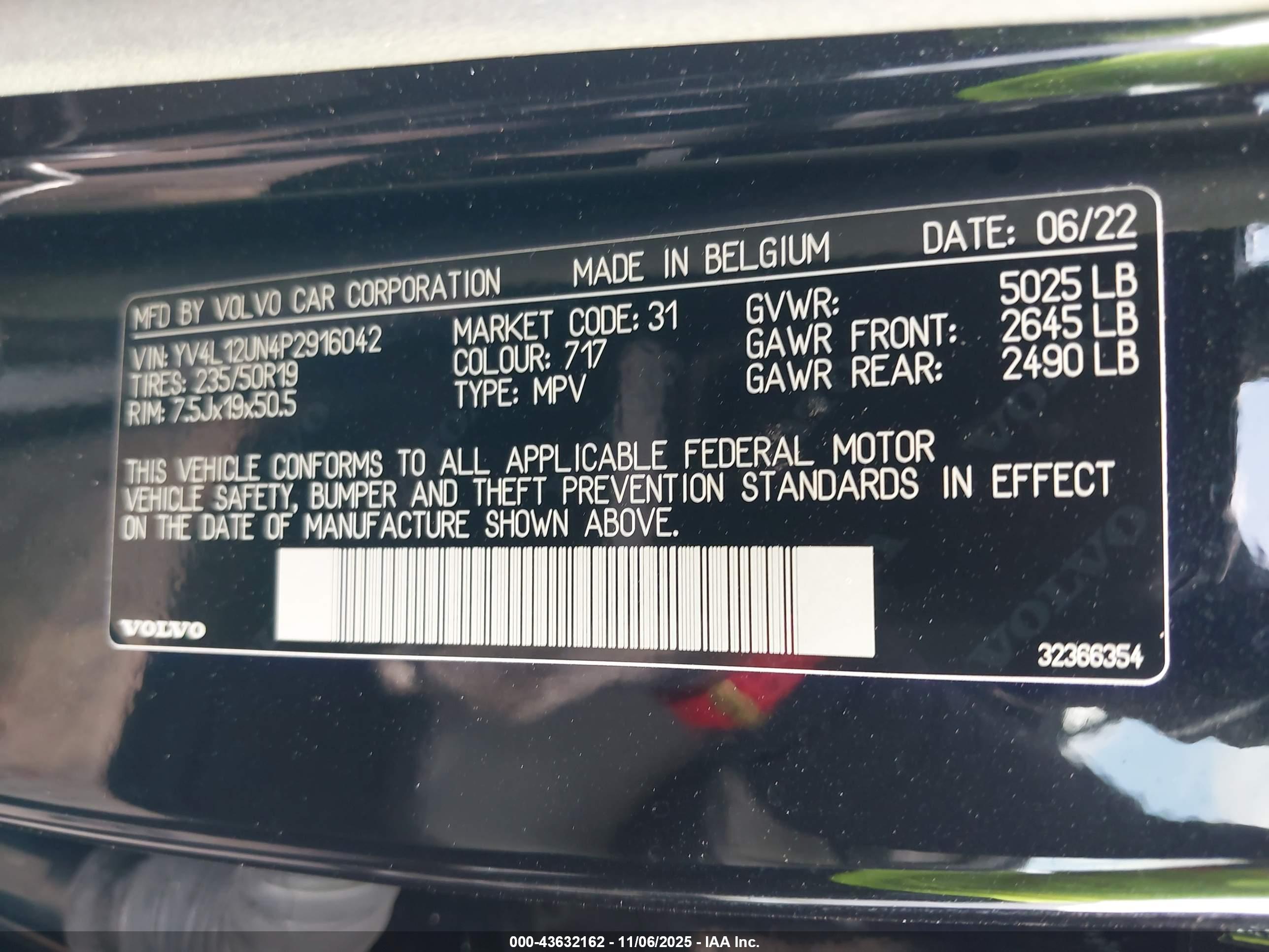 VOLVO XC40 image 9