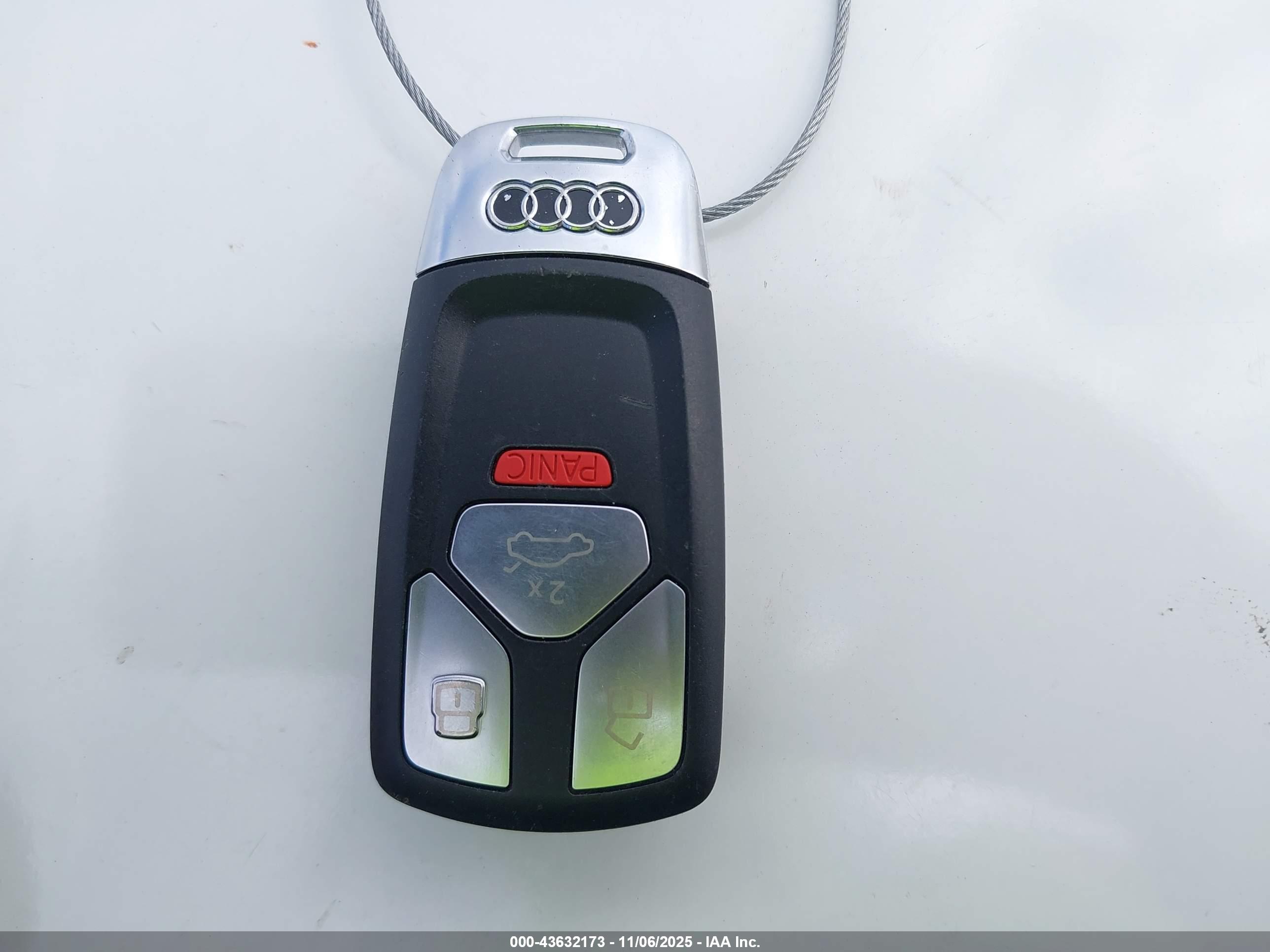 AUDI A4 image 11