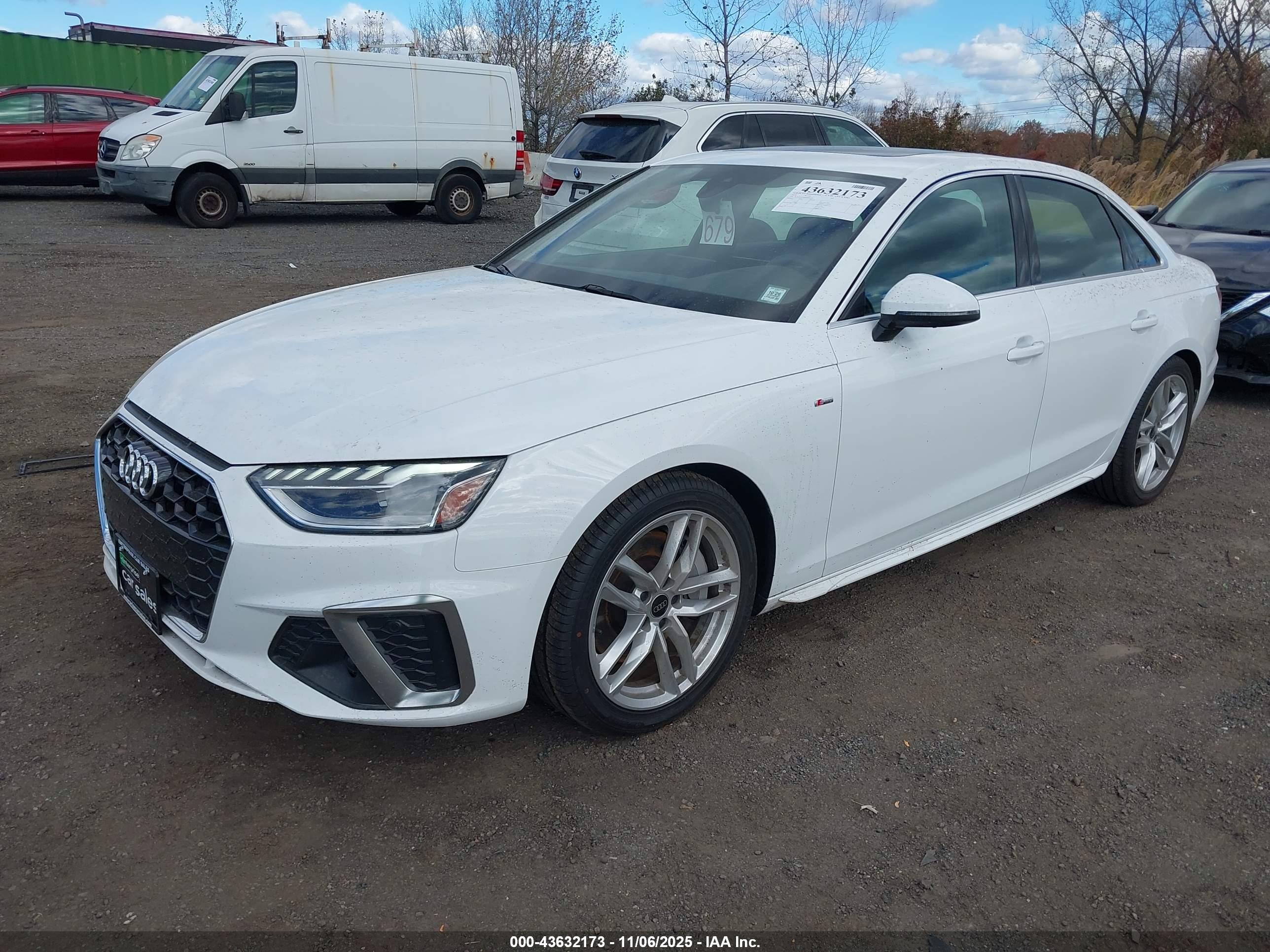 AUDI A4 image 2