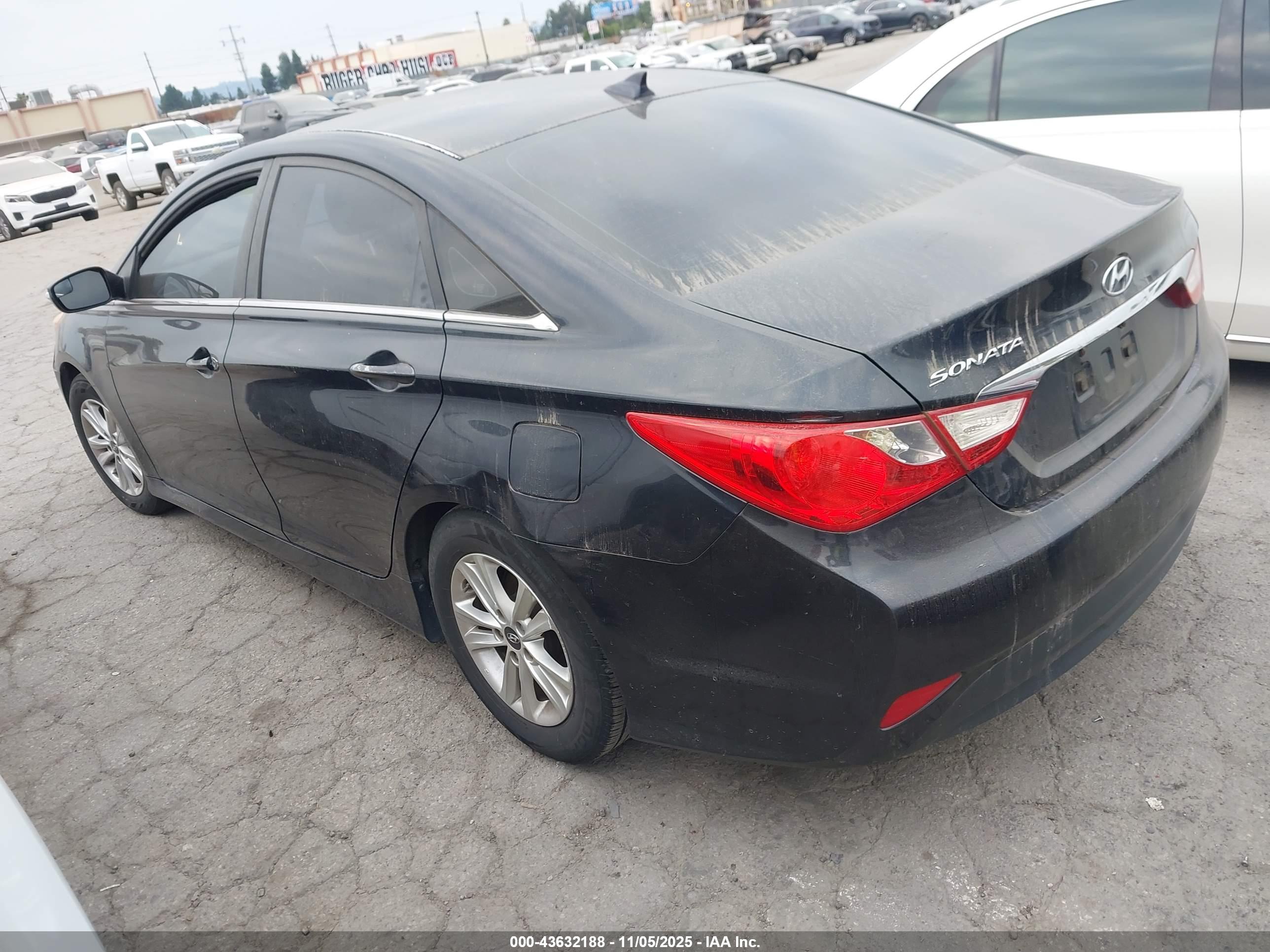 HYUNDAI SONATA image 3