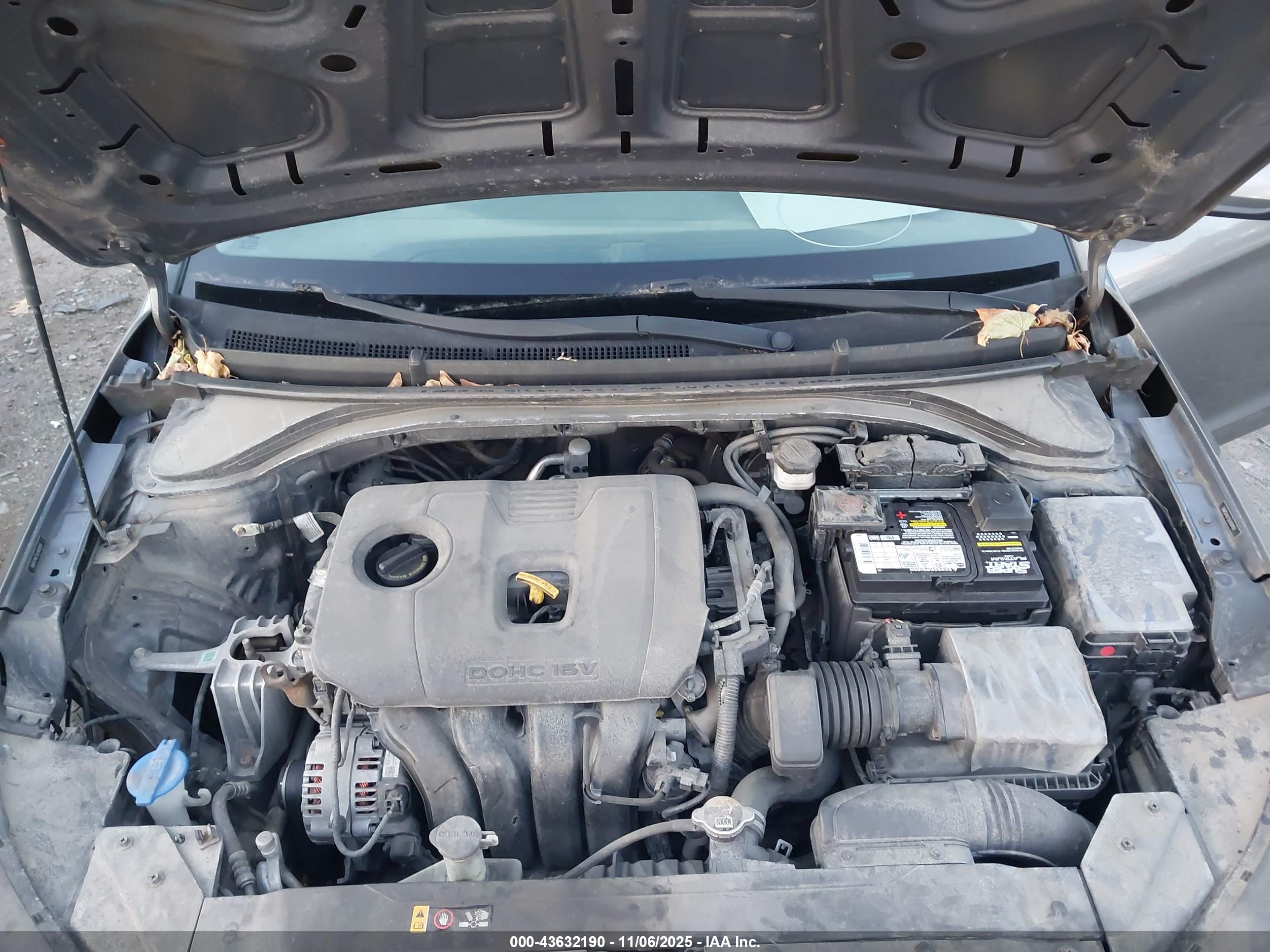HYUNDAI ELANTRA image 10