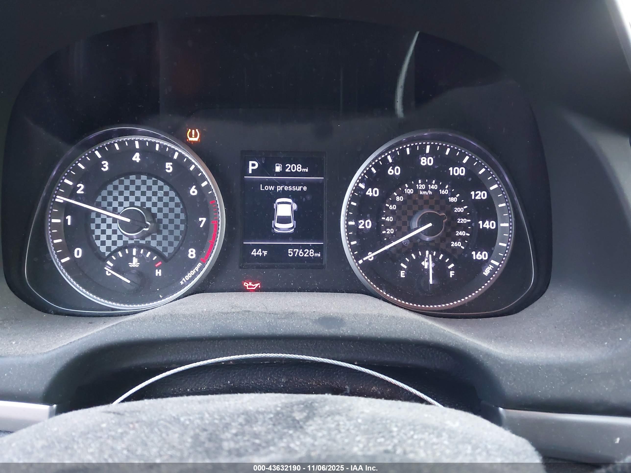 HYUNDAI ELANTRA image 7