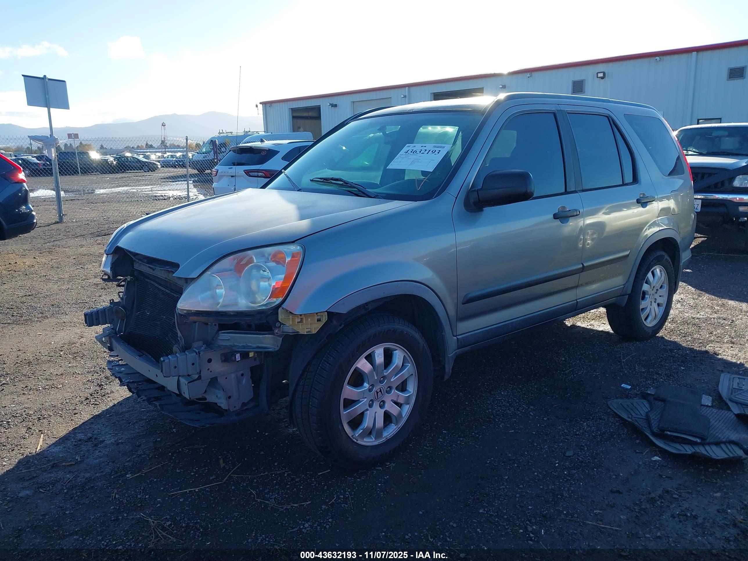 HONDA CR-V image 2