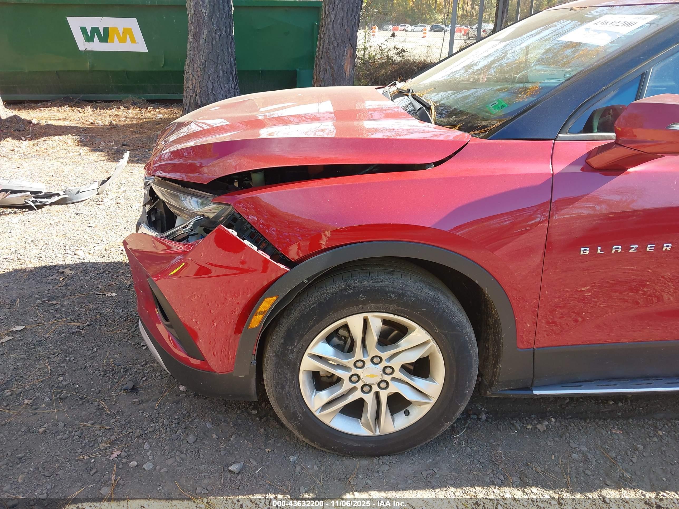 CHEVROLET BLAZER image 6
