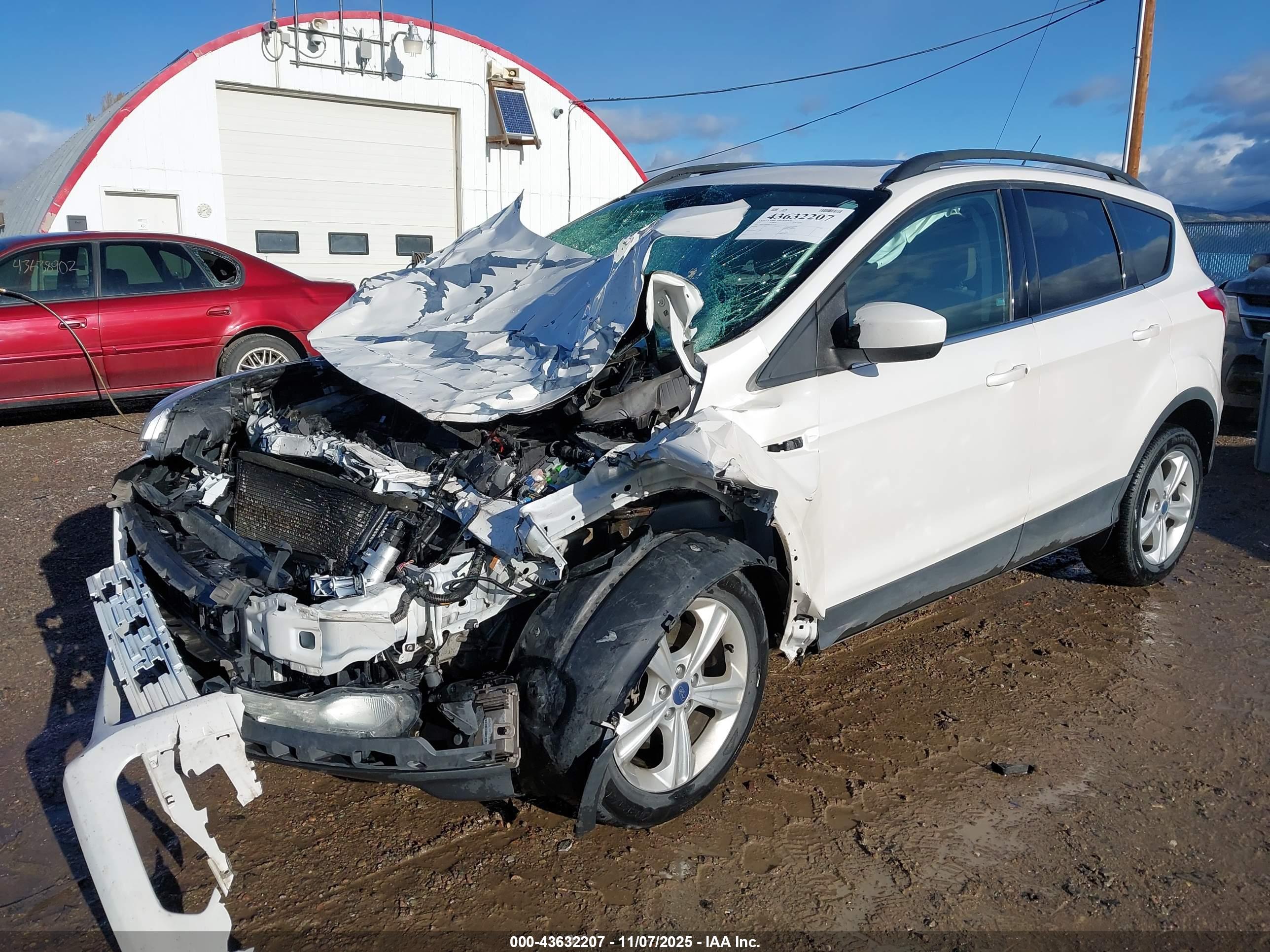 FORD ESCAPE image 2