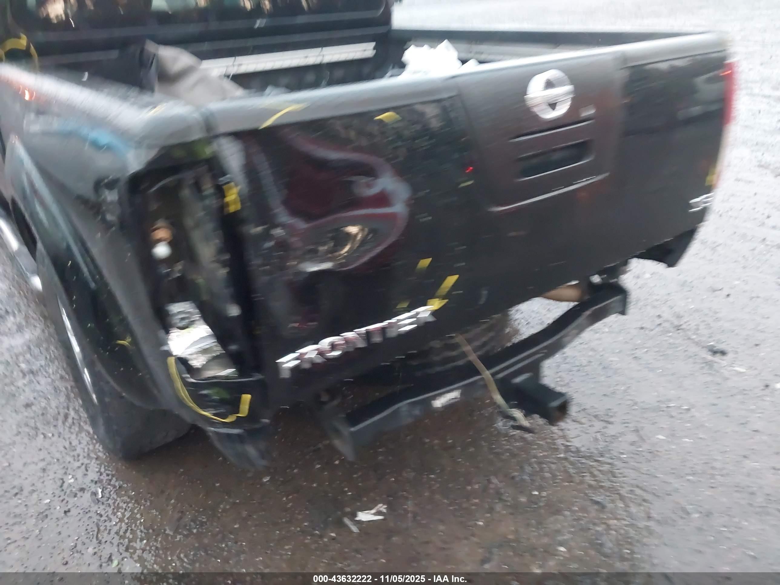 NISSAN FRONTIER image 6
