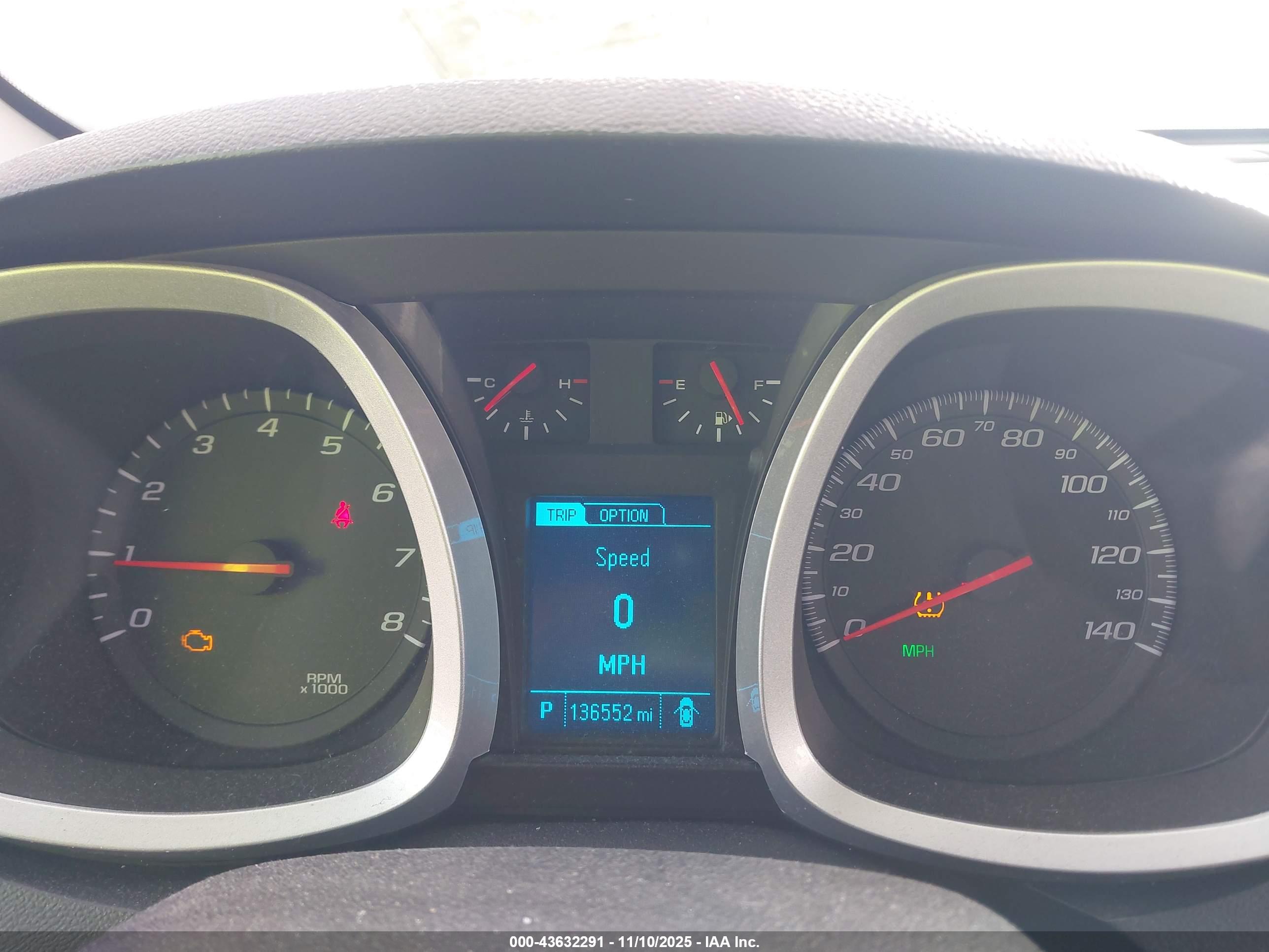 CHEVROLET EQUINOX image 7