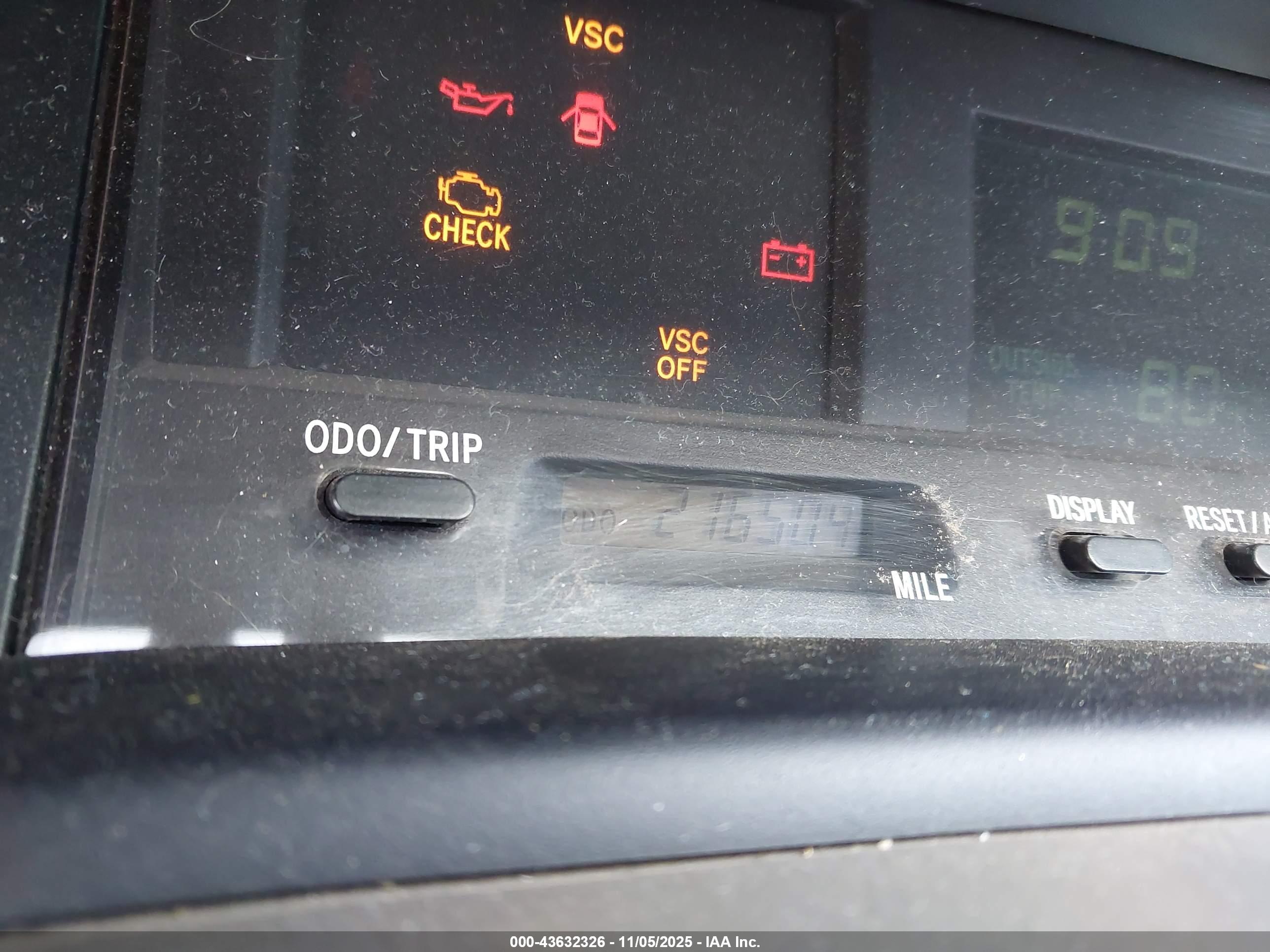 TOYOTA AVALON image 7