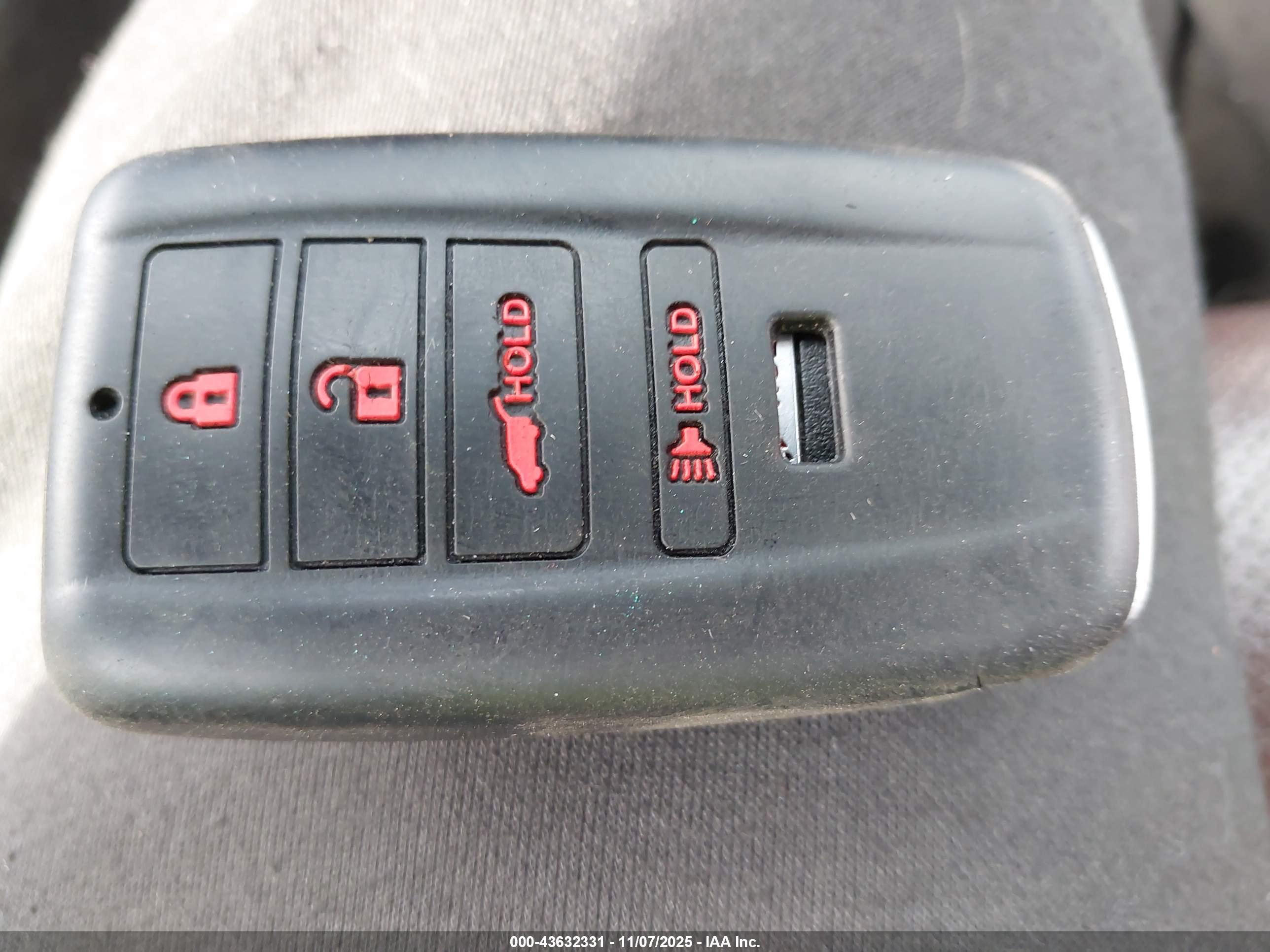 ACURA TLX image 11