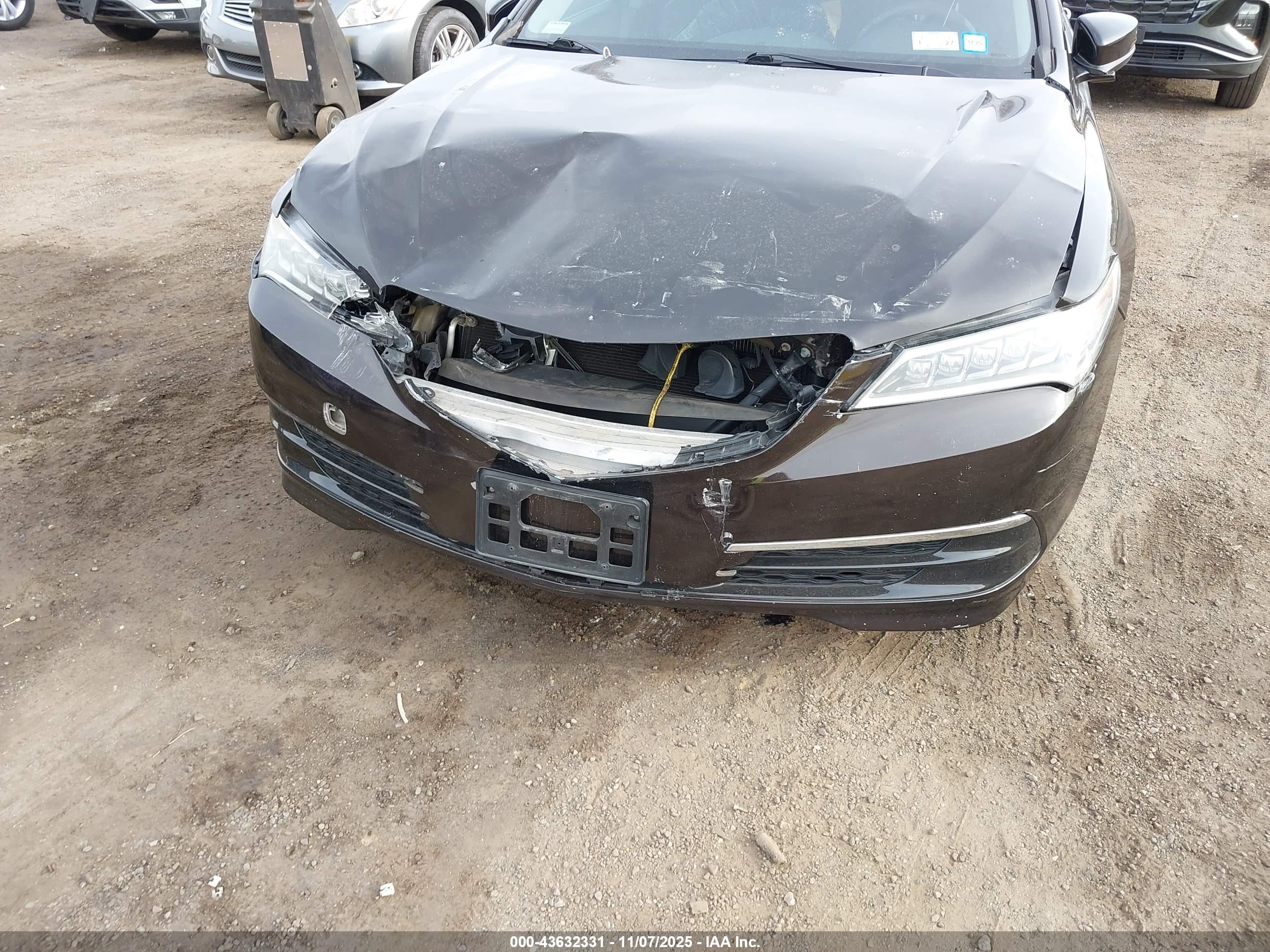 ACURA TLX image 6