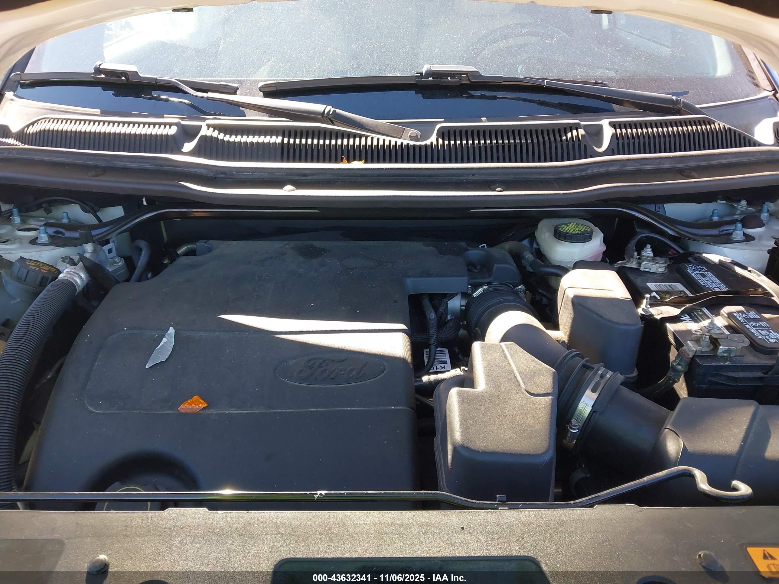 FORD EXPLORER image 10