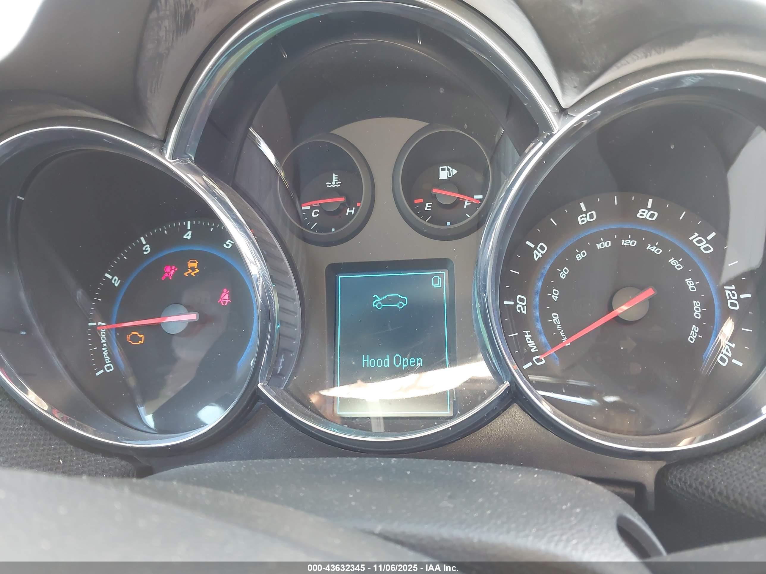 CHEVROLET CRUZE image 7