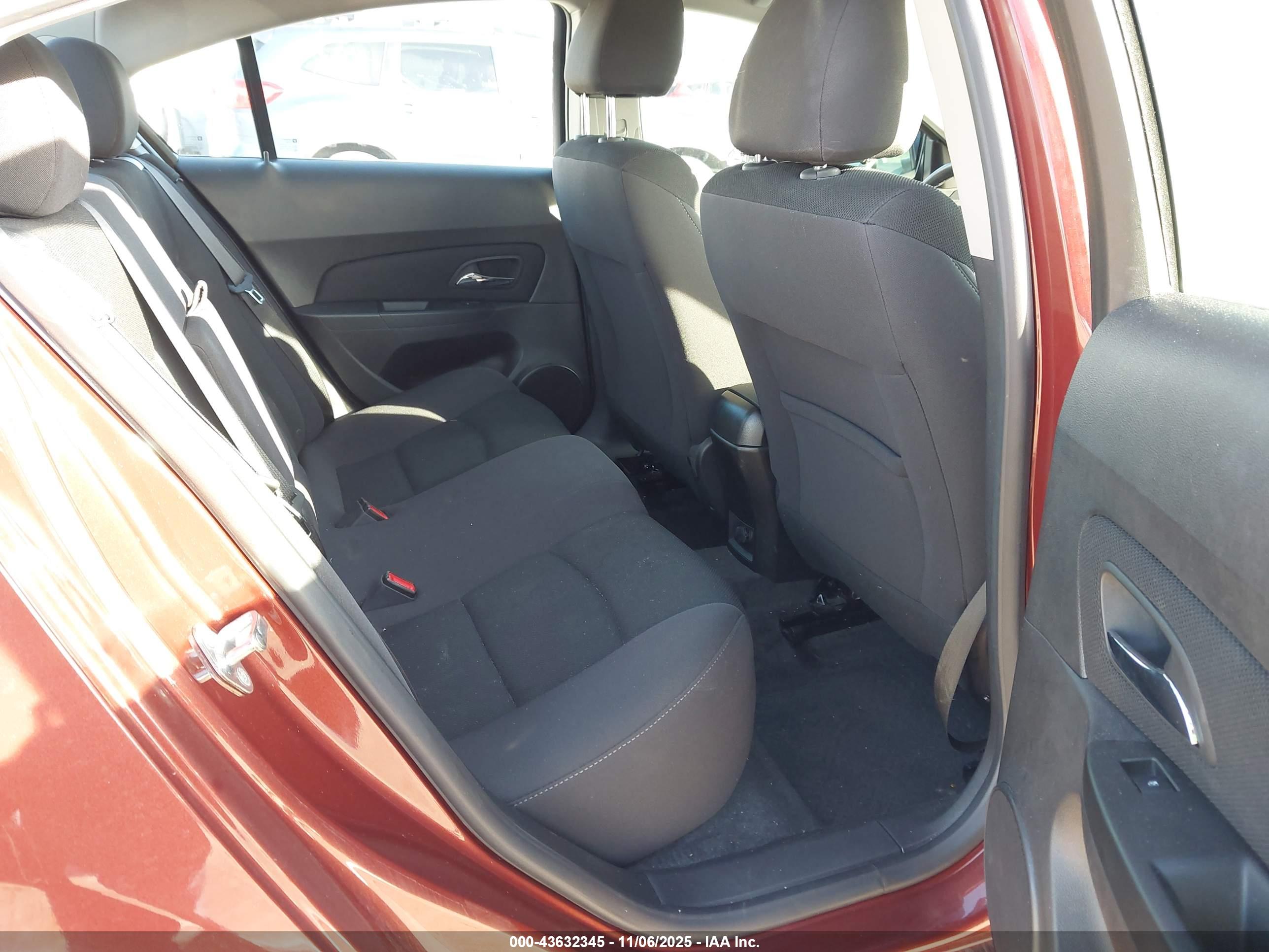 CHEVROLET CRUZE image 8