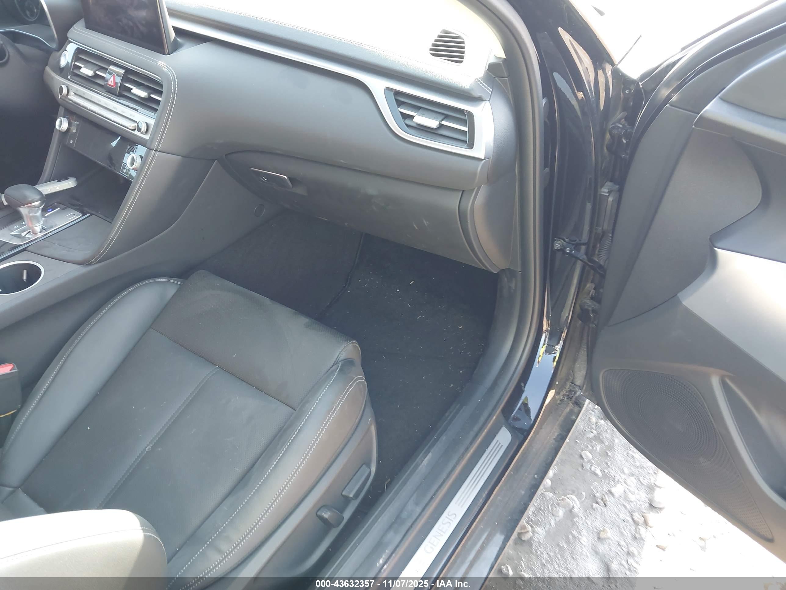 GENESIS G70 image 5