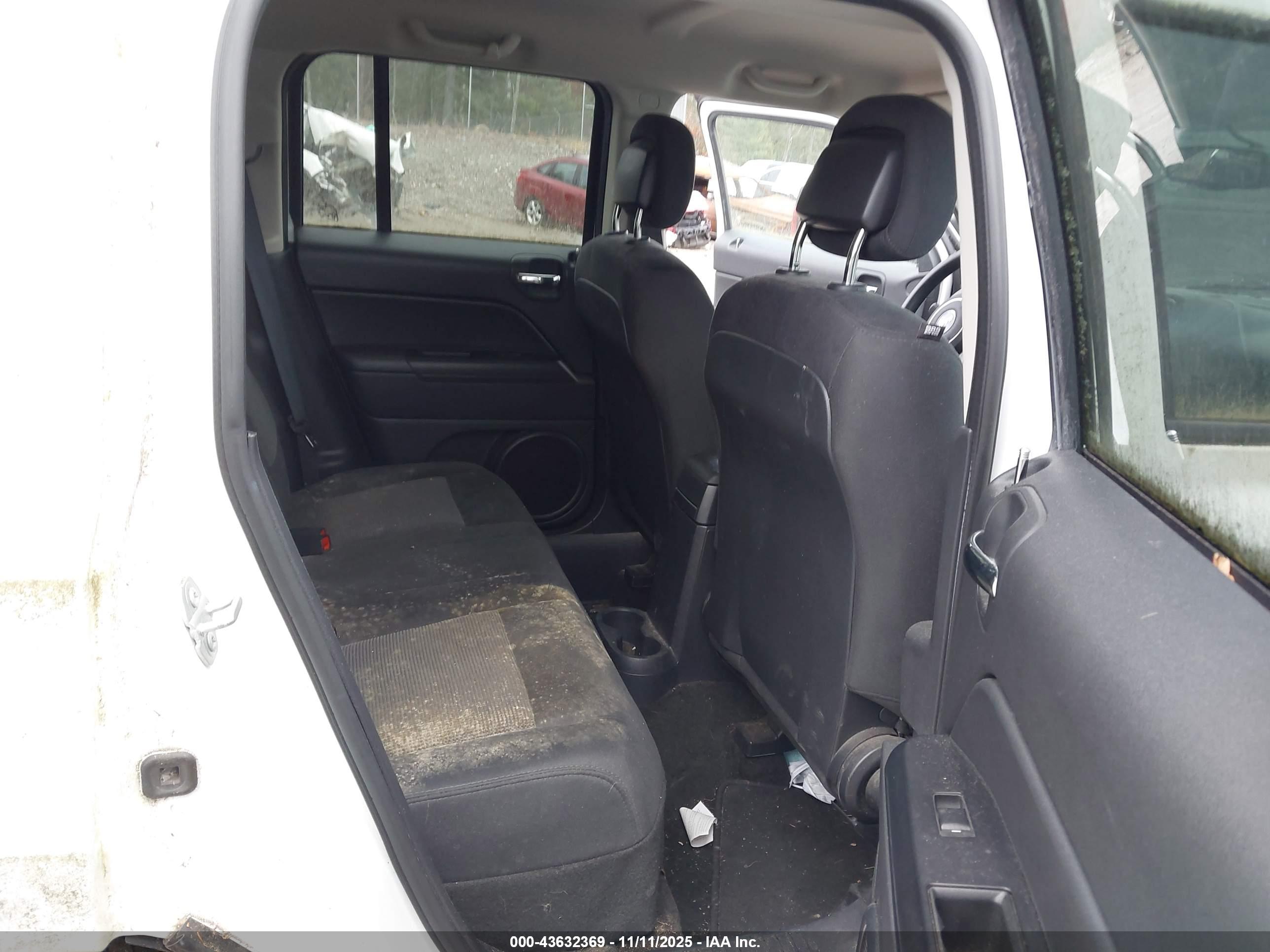 JEEP PATRIOT image 8