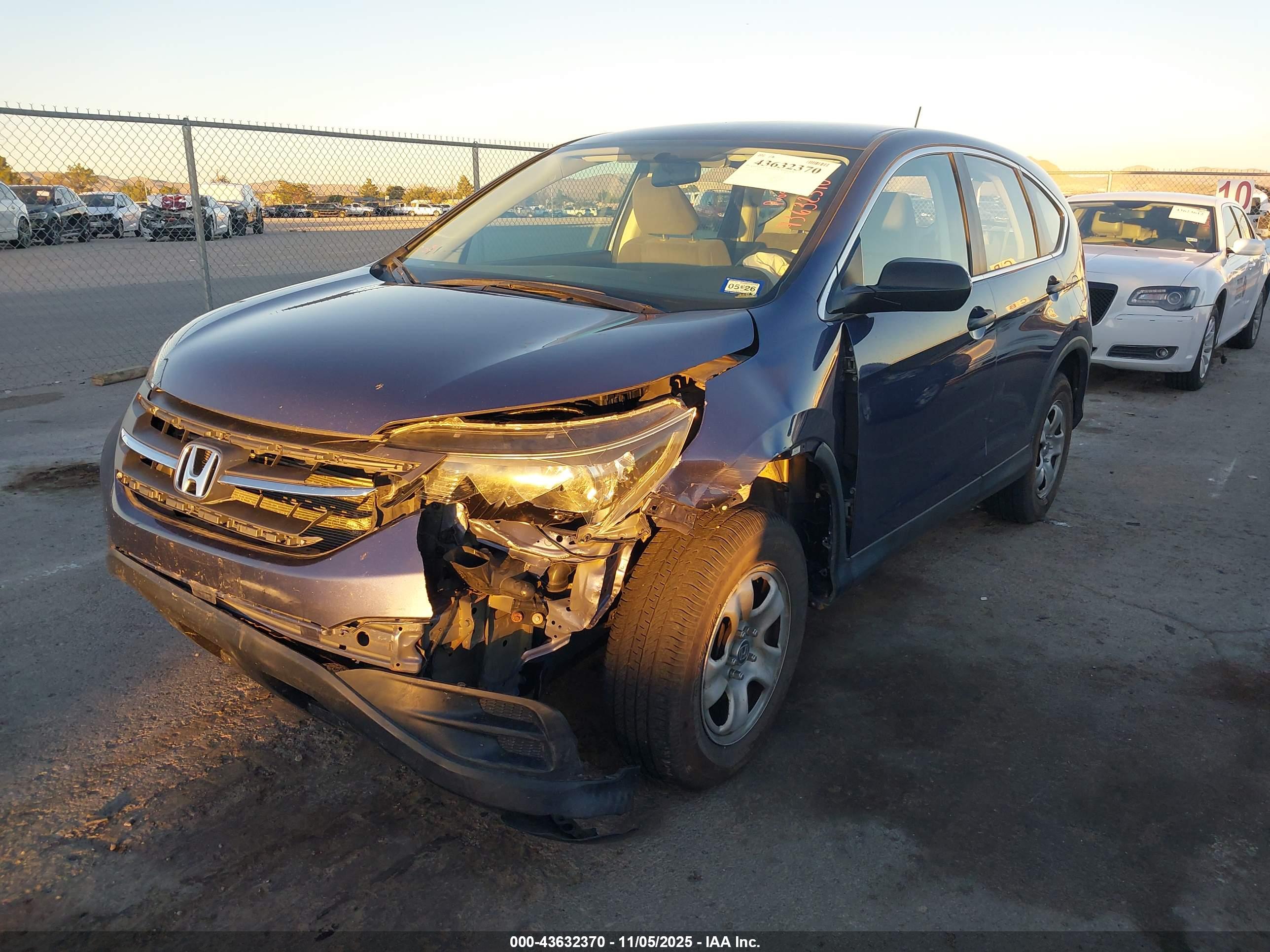 HONDA CR-V image 2