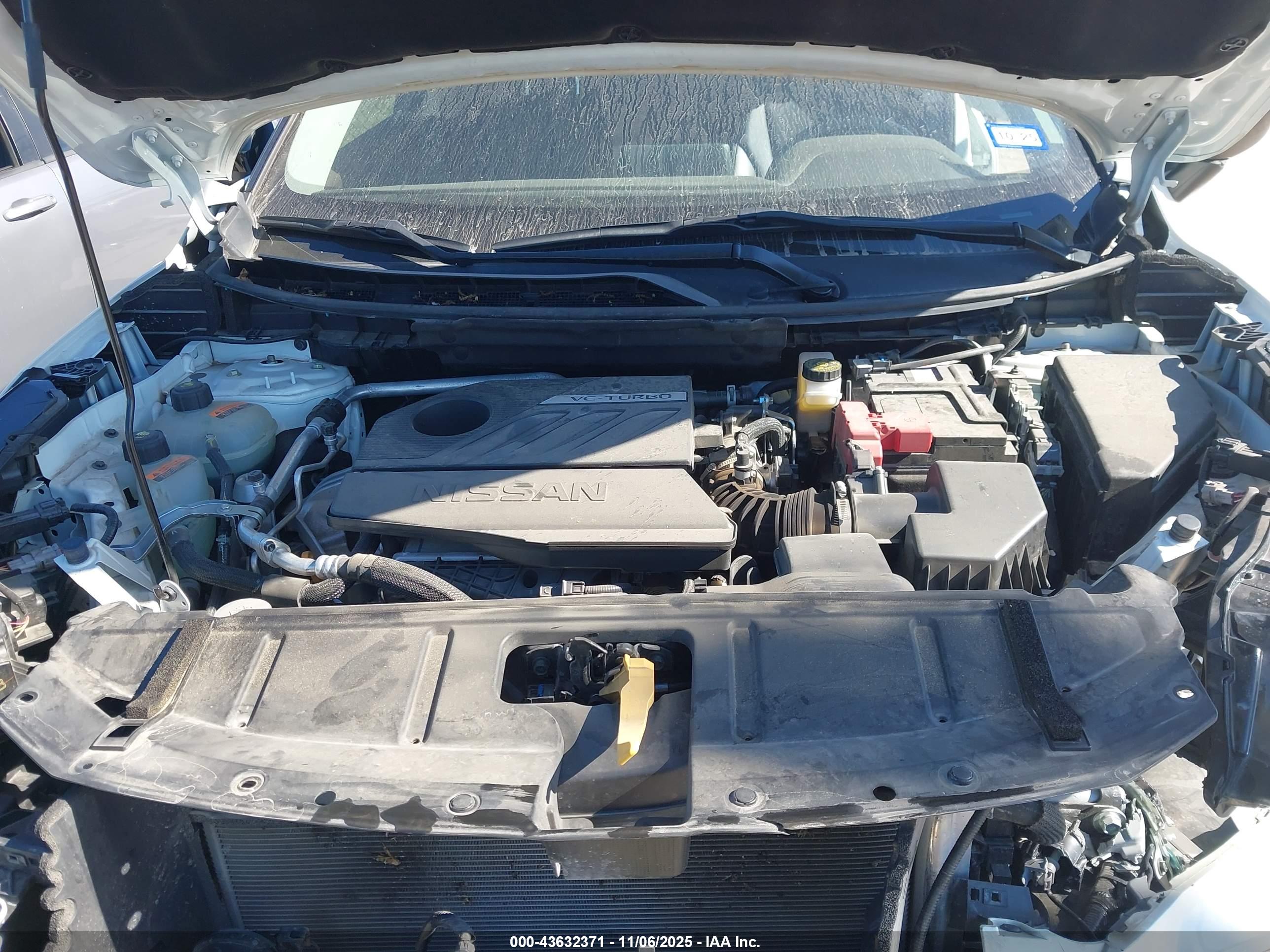 NISSAN ROGUE image 10
