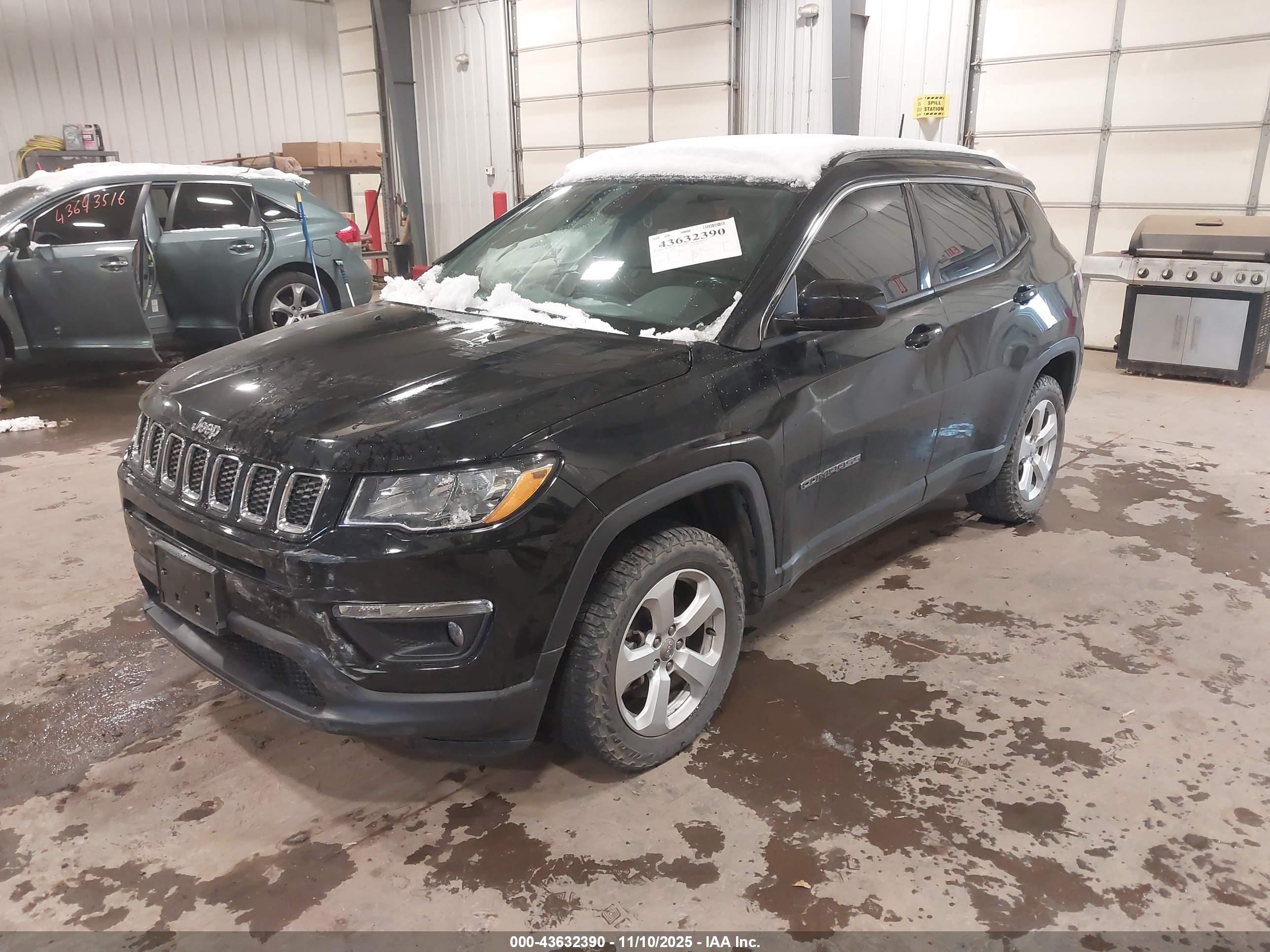 JEEP COMPASS image 2
