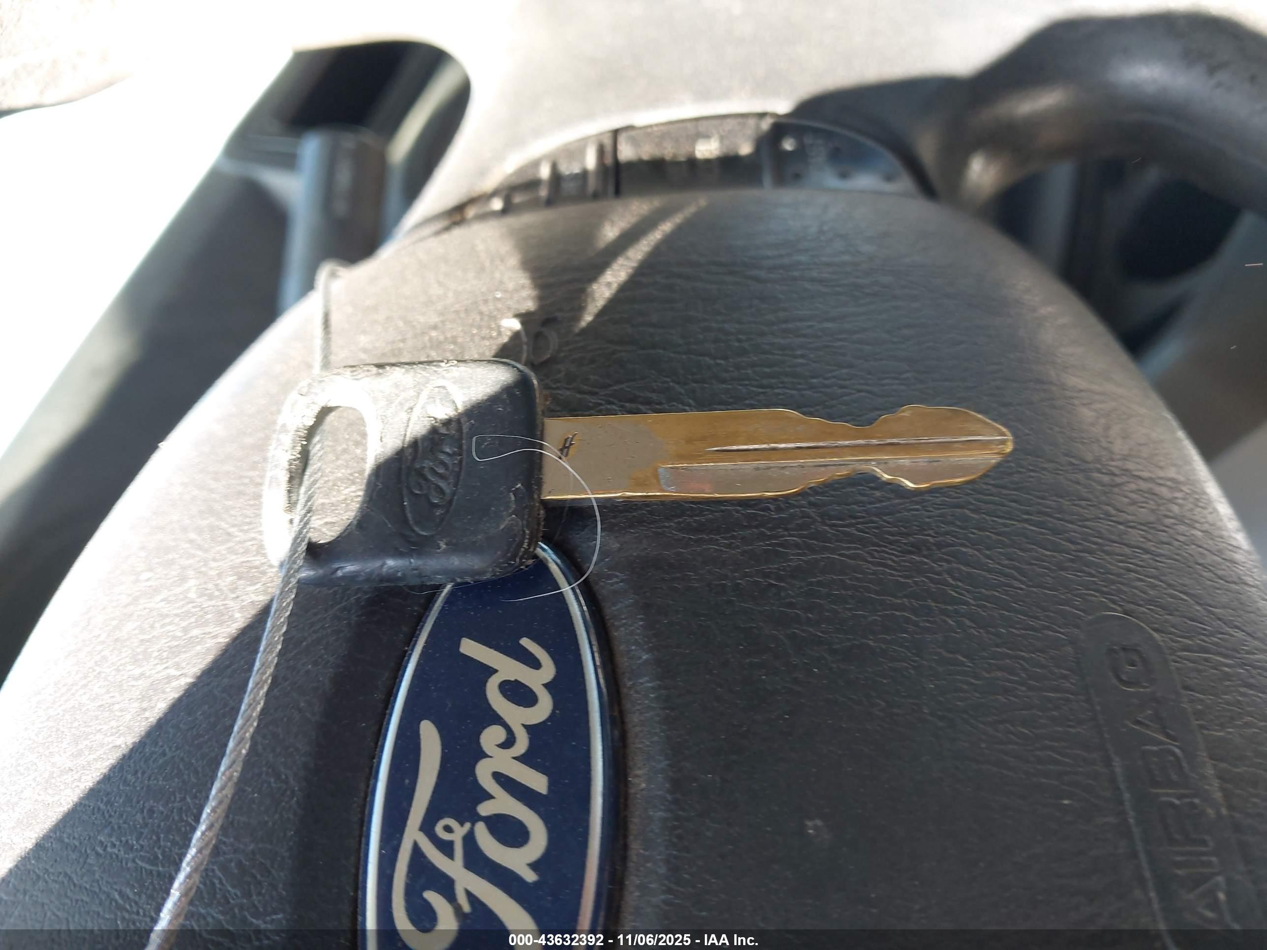 FORD E-350 image 11