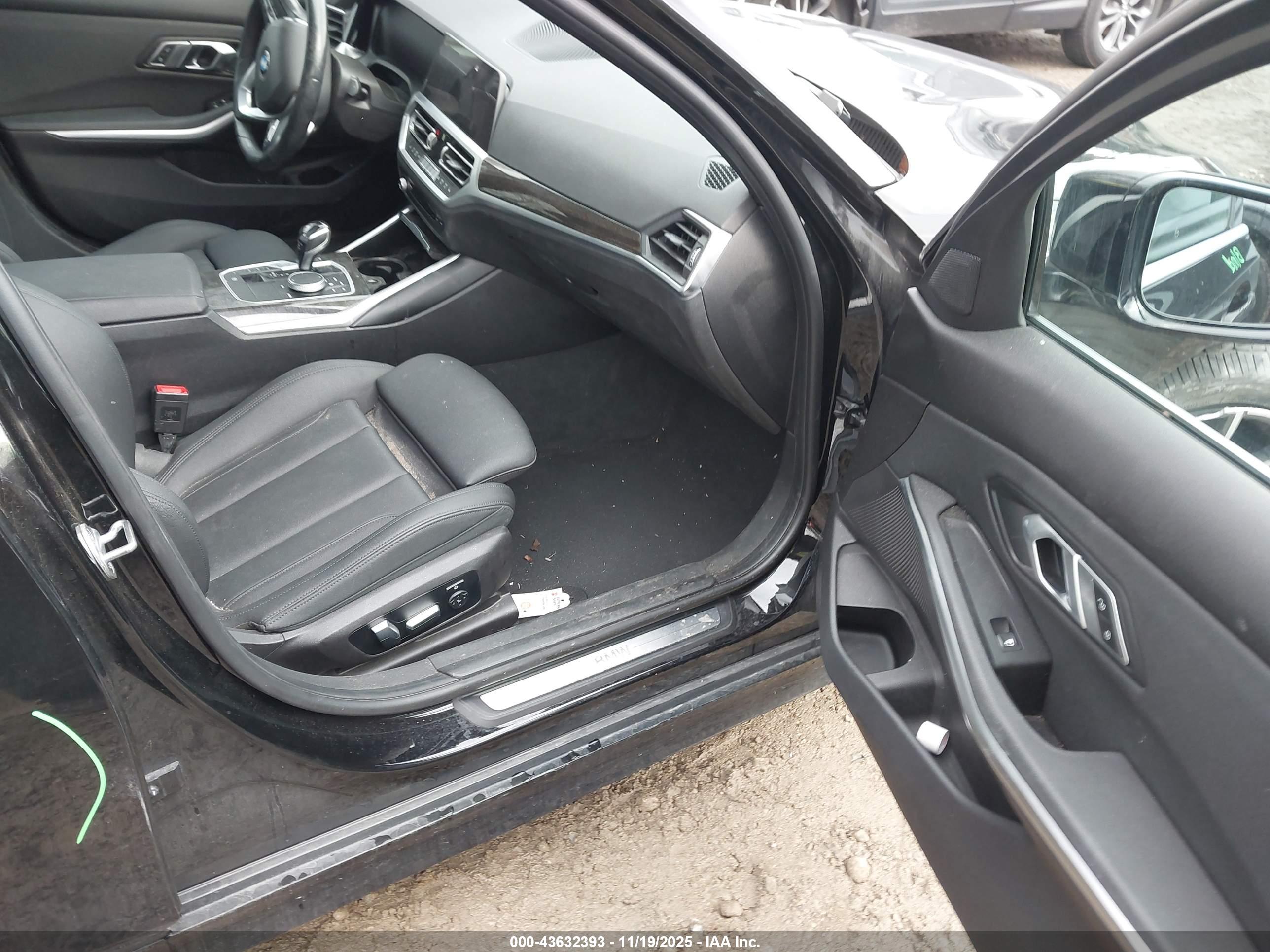 BMW 330I image 5