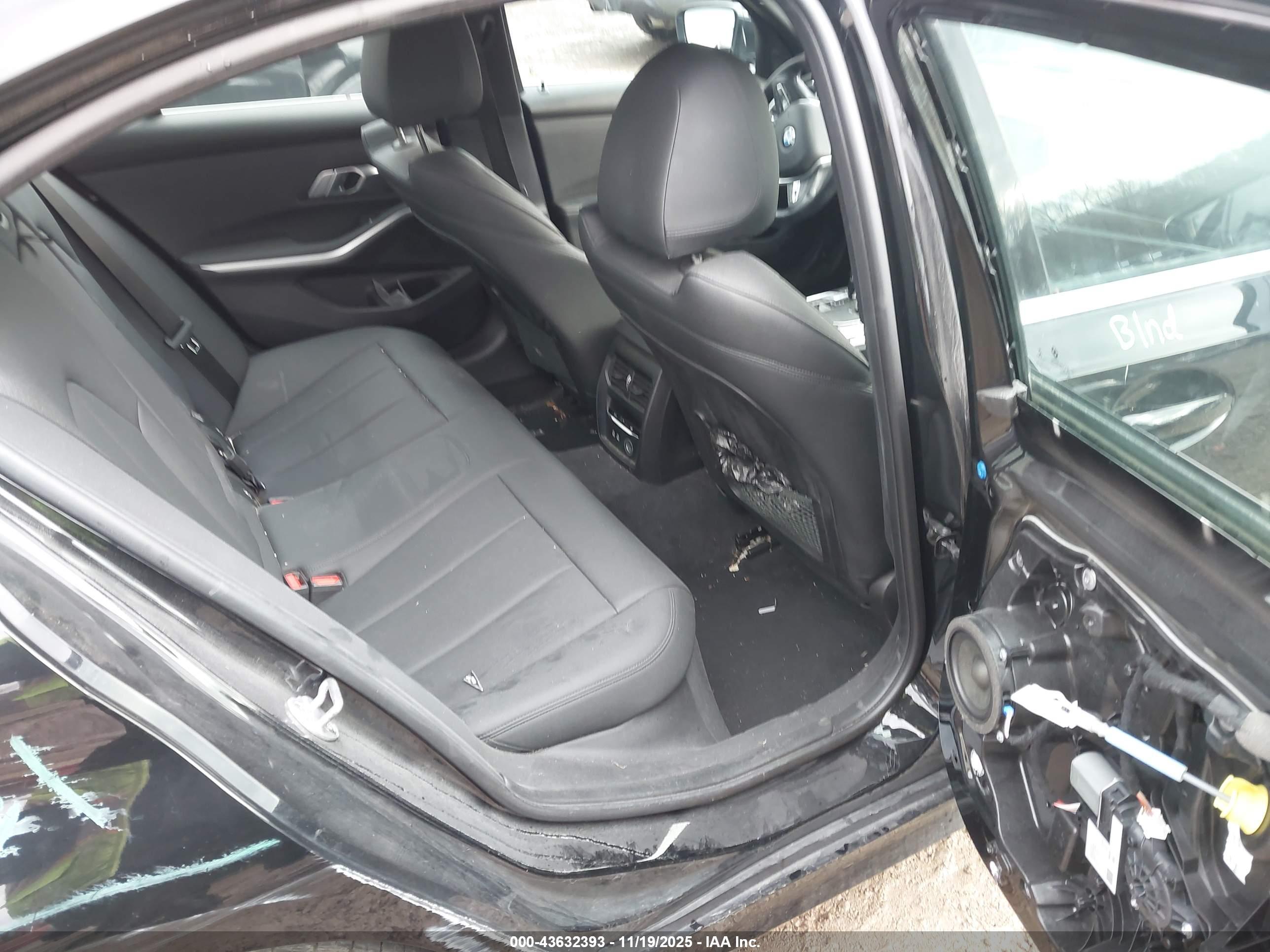 BMW 330I image 8