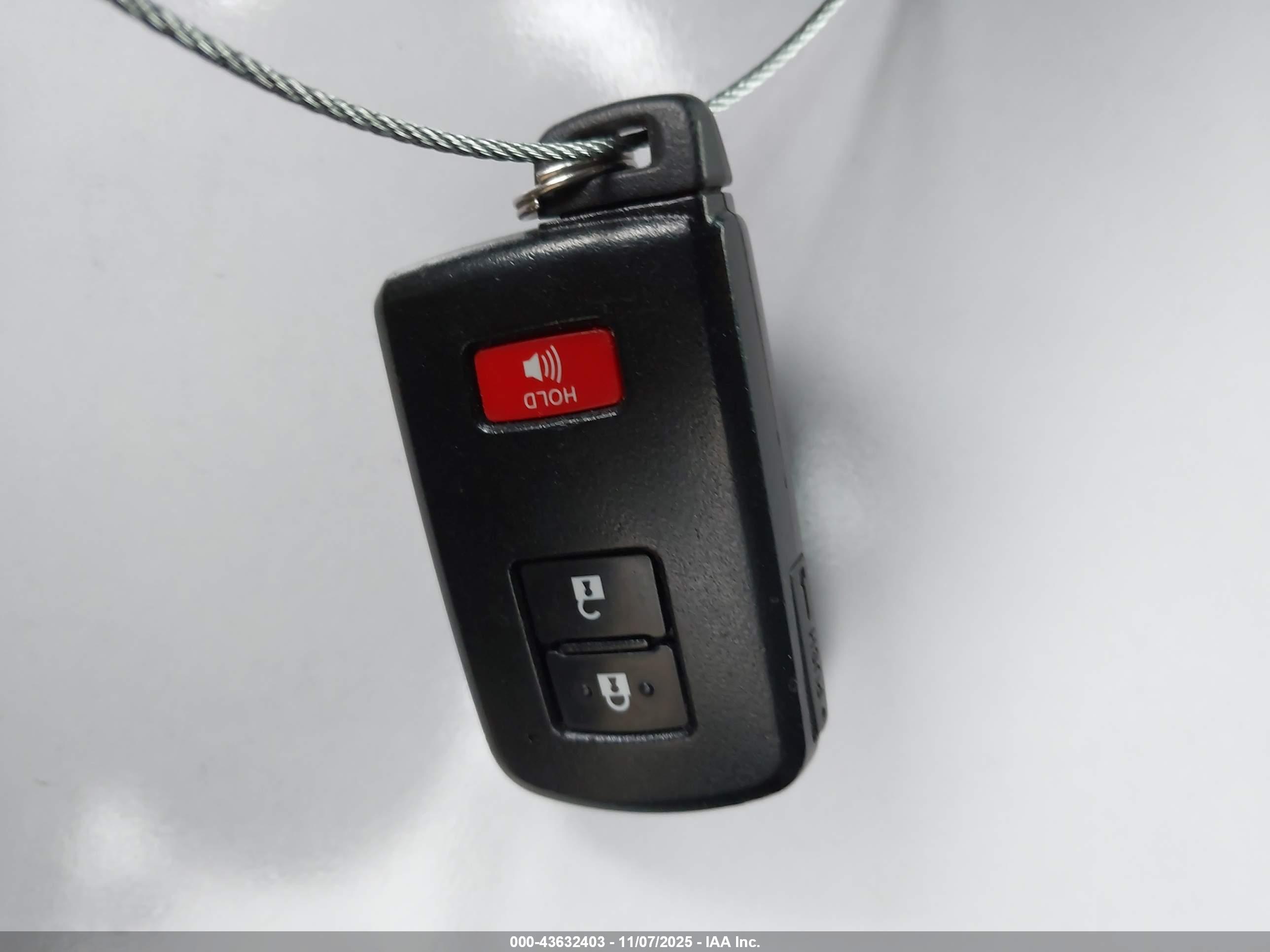 TOYOTA 4RUNNER image 11