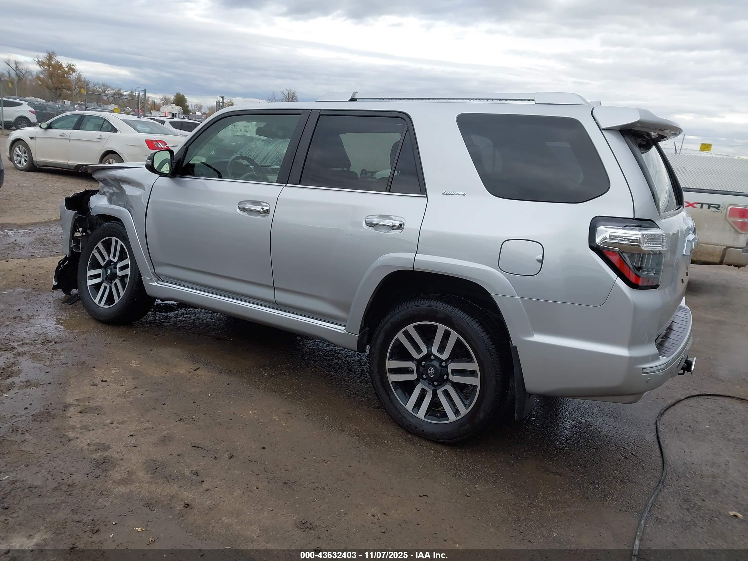 TOYOTA 4RUNNER image 3