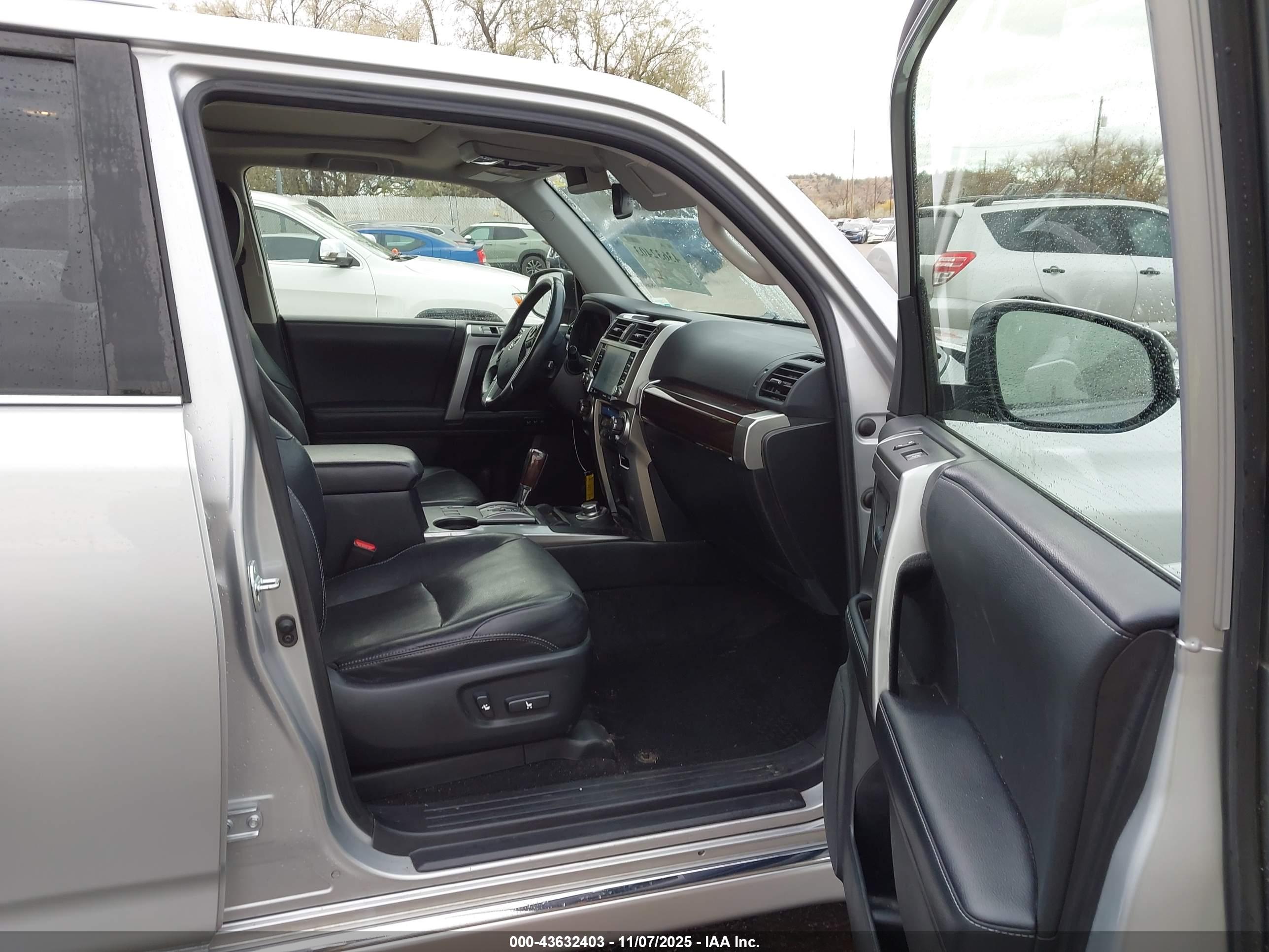 TOYOTA 4RUNNER image 5
