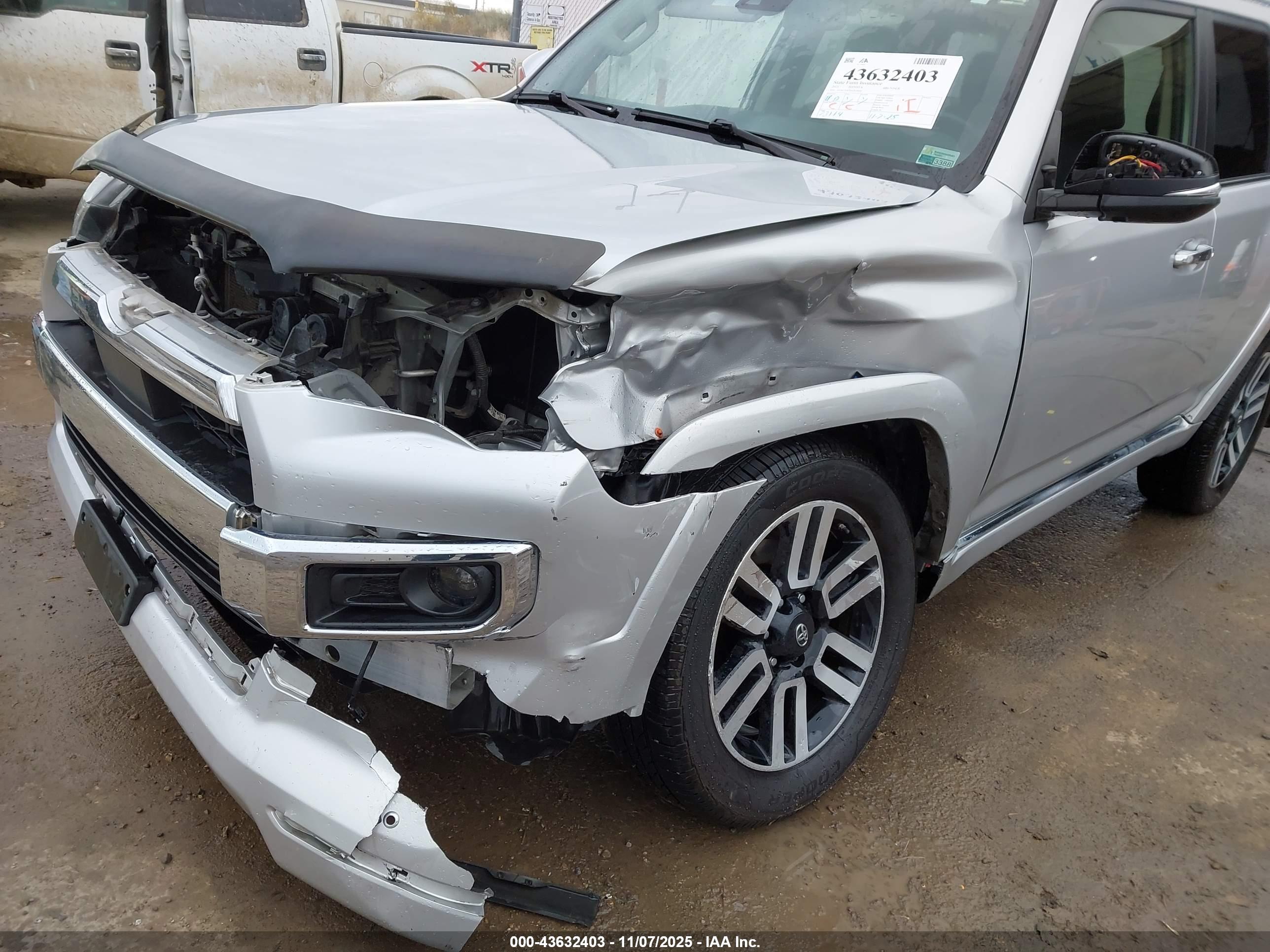 TOYOTA 4RUNNER image 6