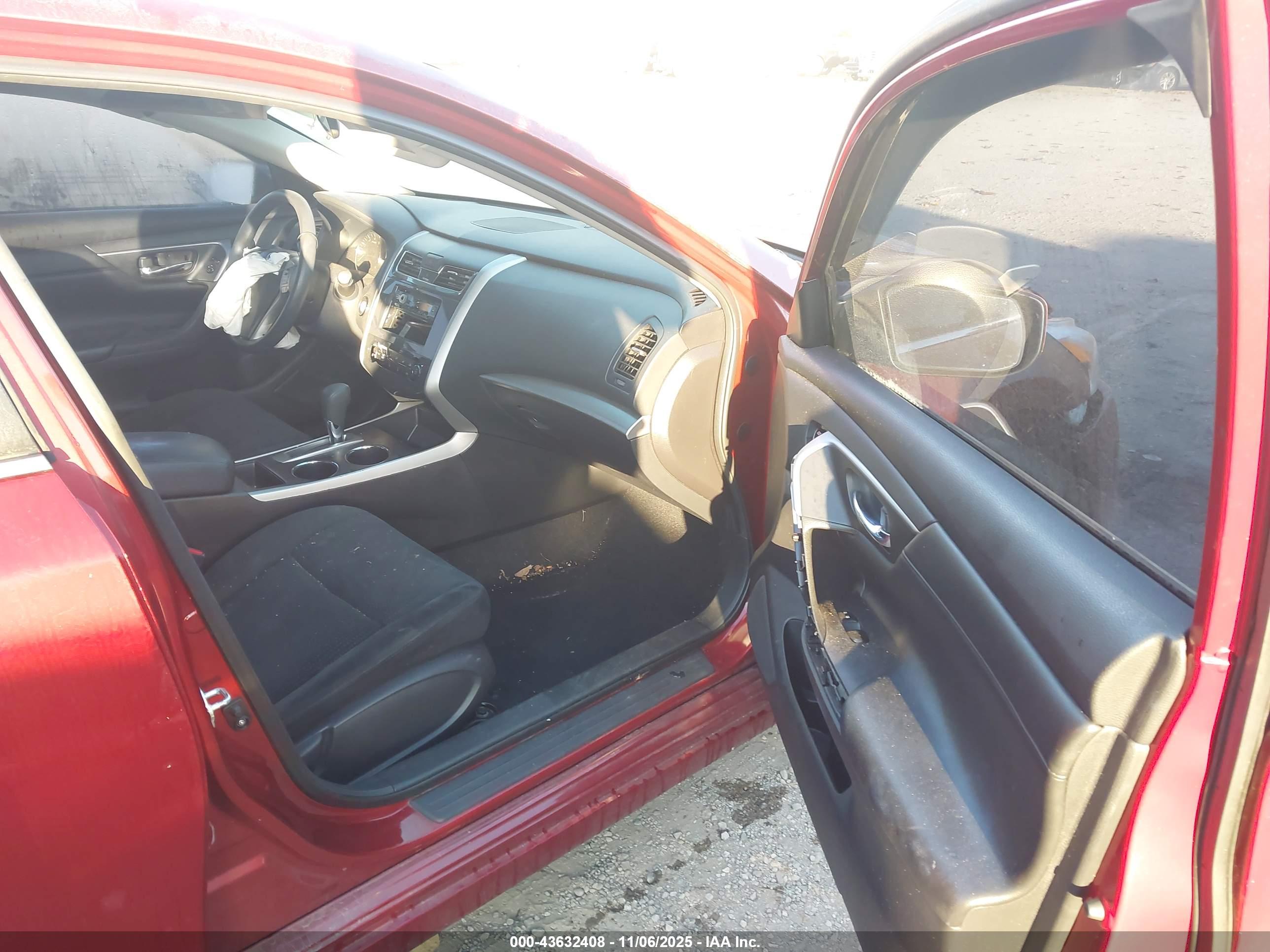 NISSAN ALTIMA image 5