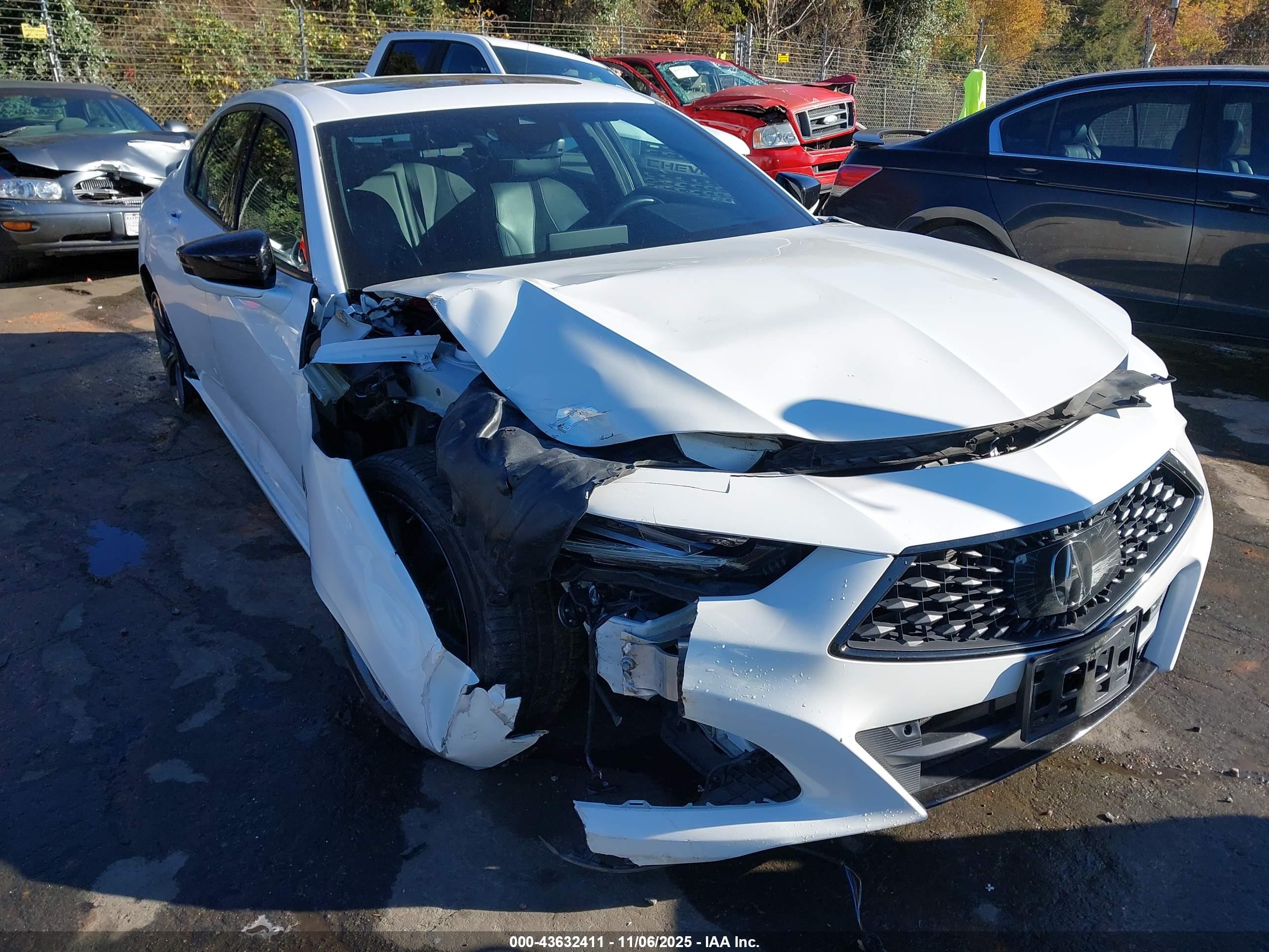 ACURA TLX image 6
