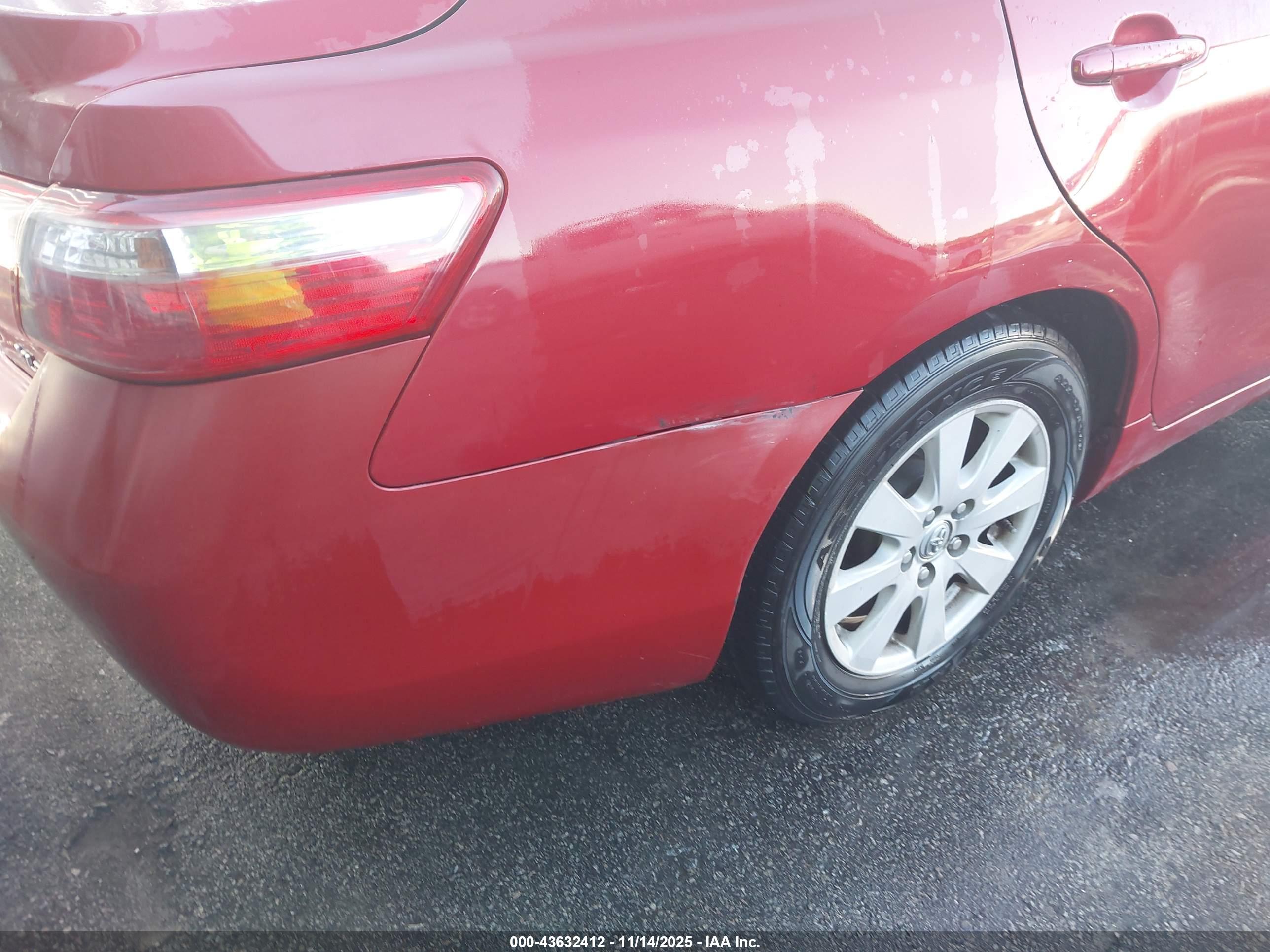 TOYOTA CAMRY image 6