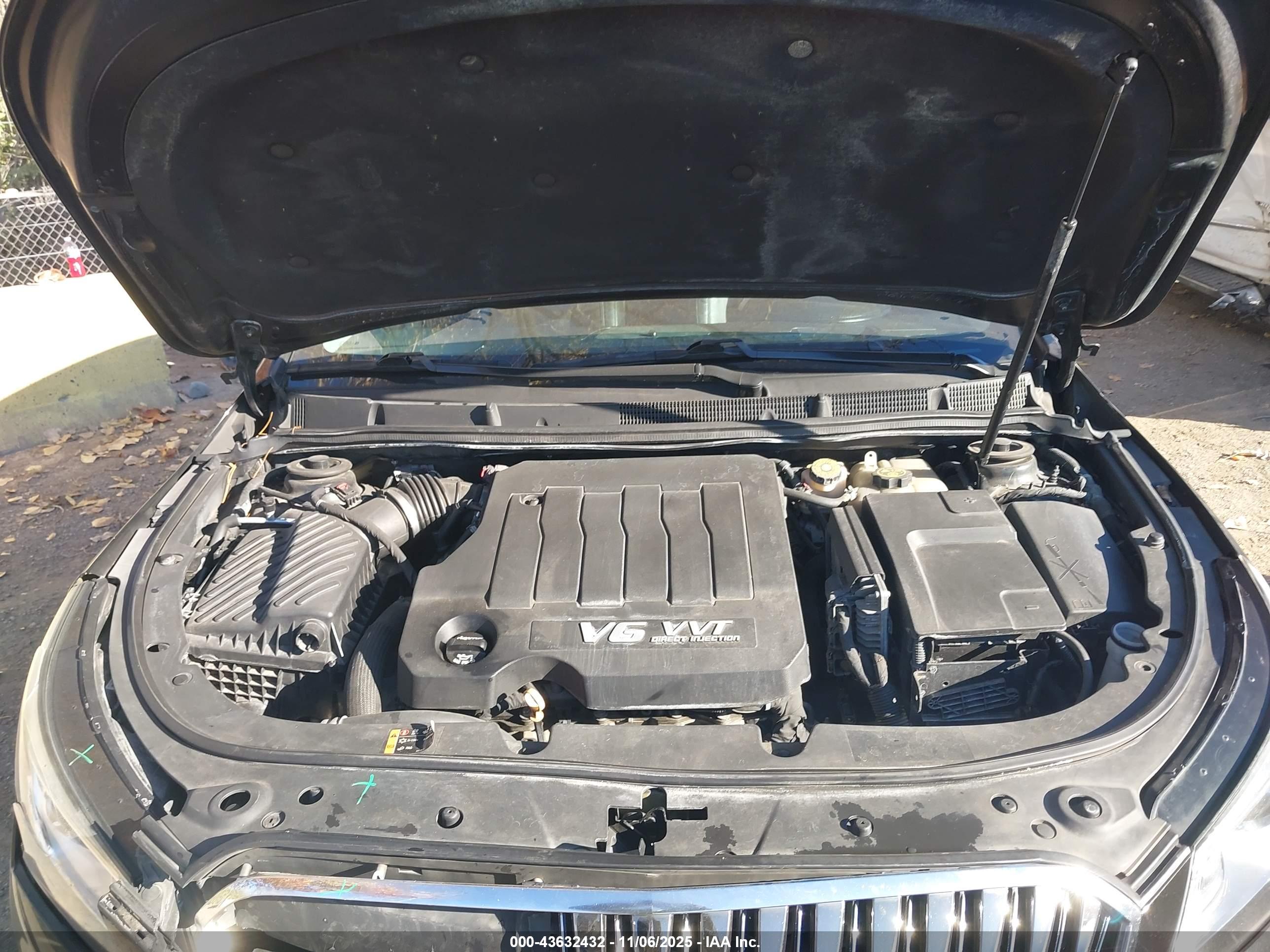 BUICK LACROSSE image 10