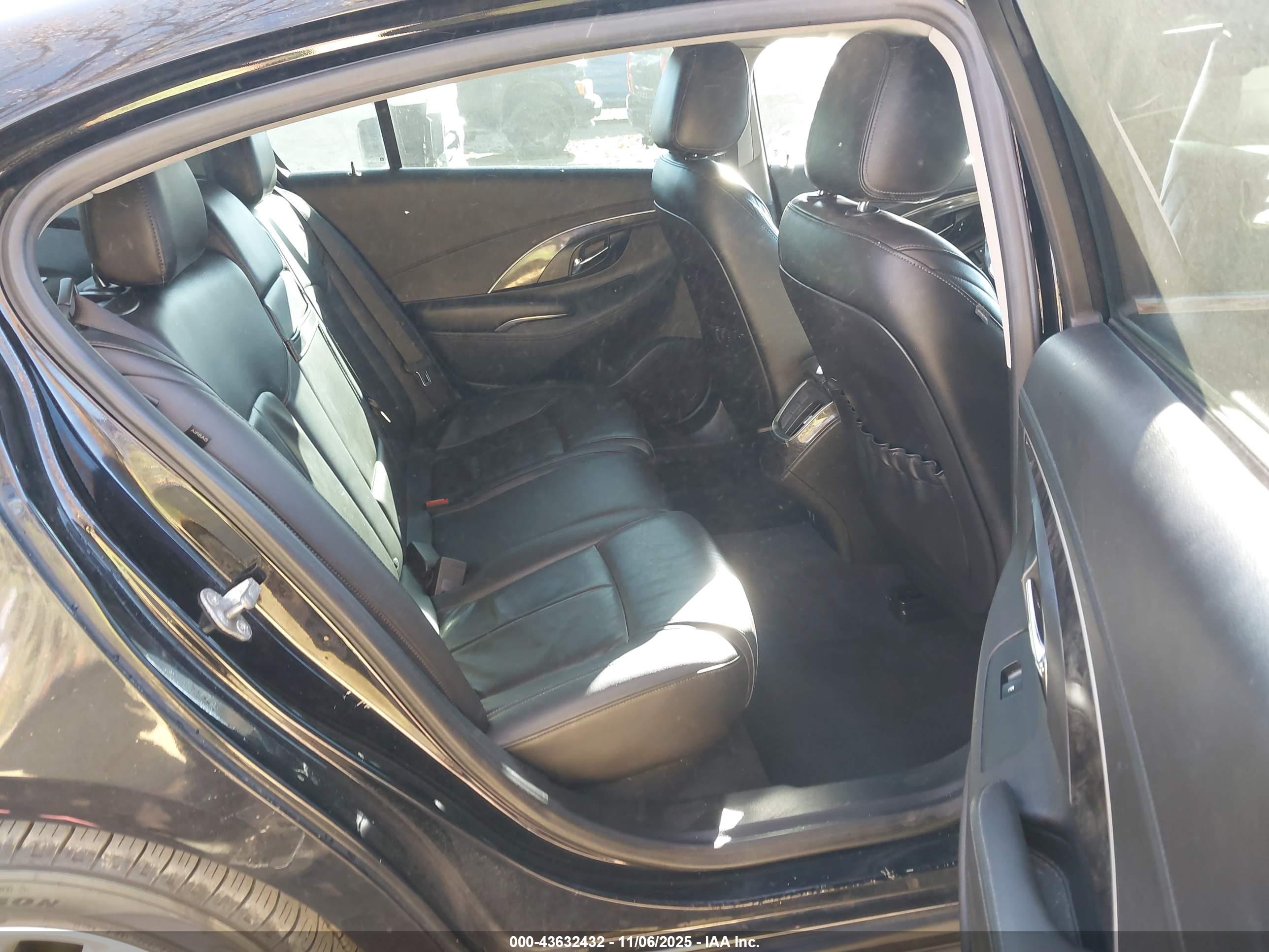 BUICK LACROSSE image 8