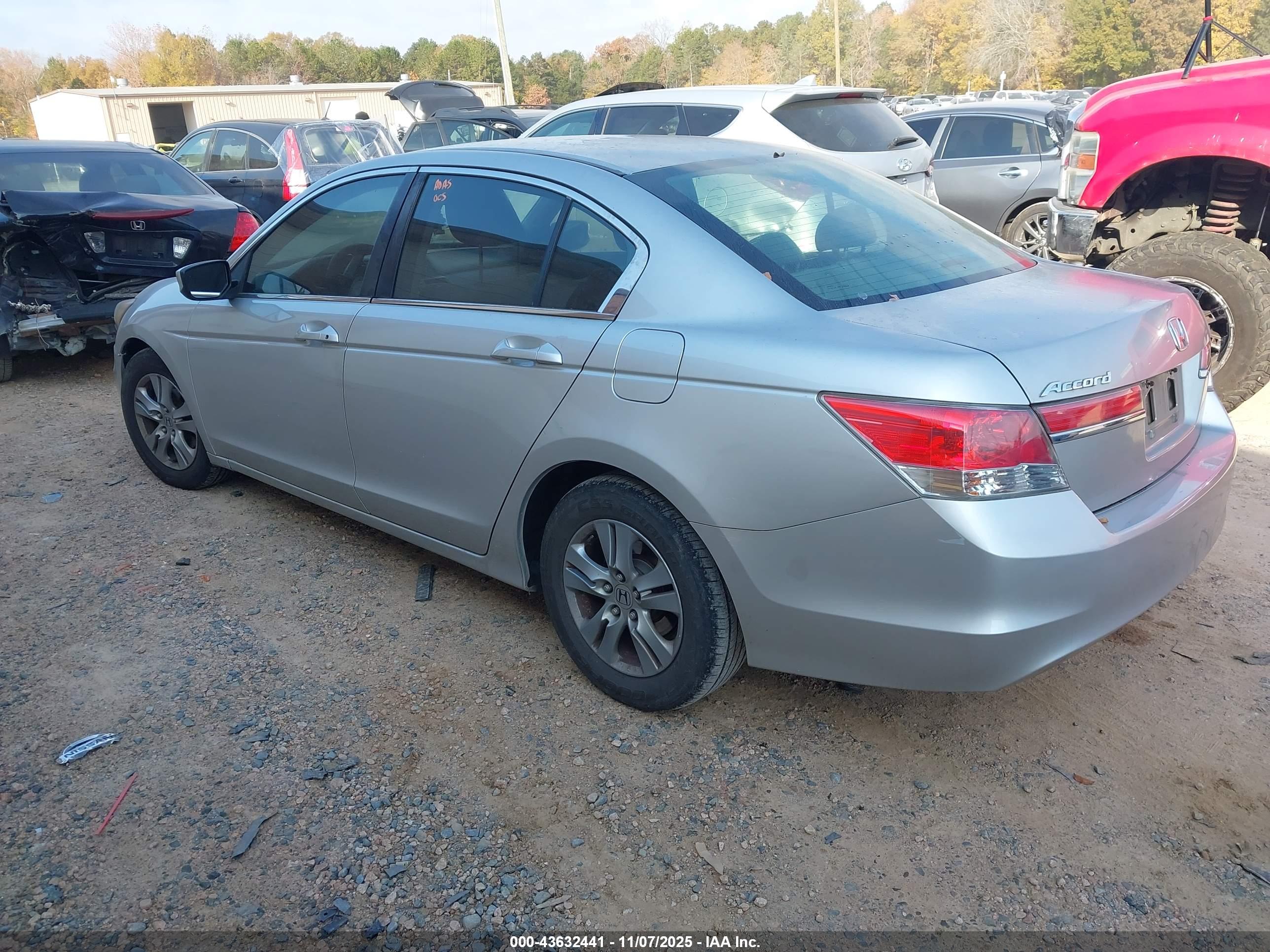 HONDA ACCORD image 3