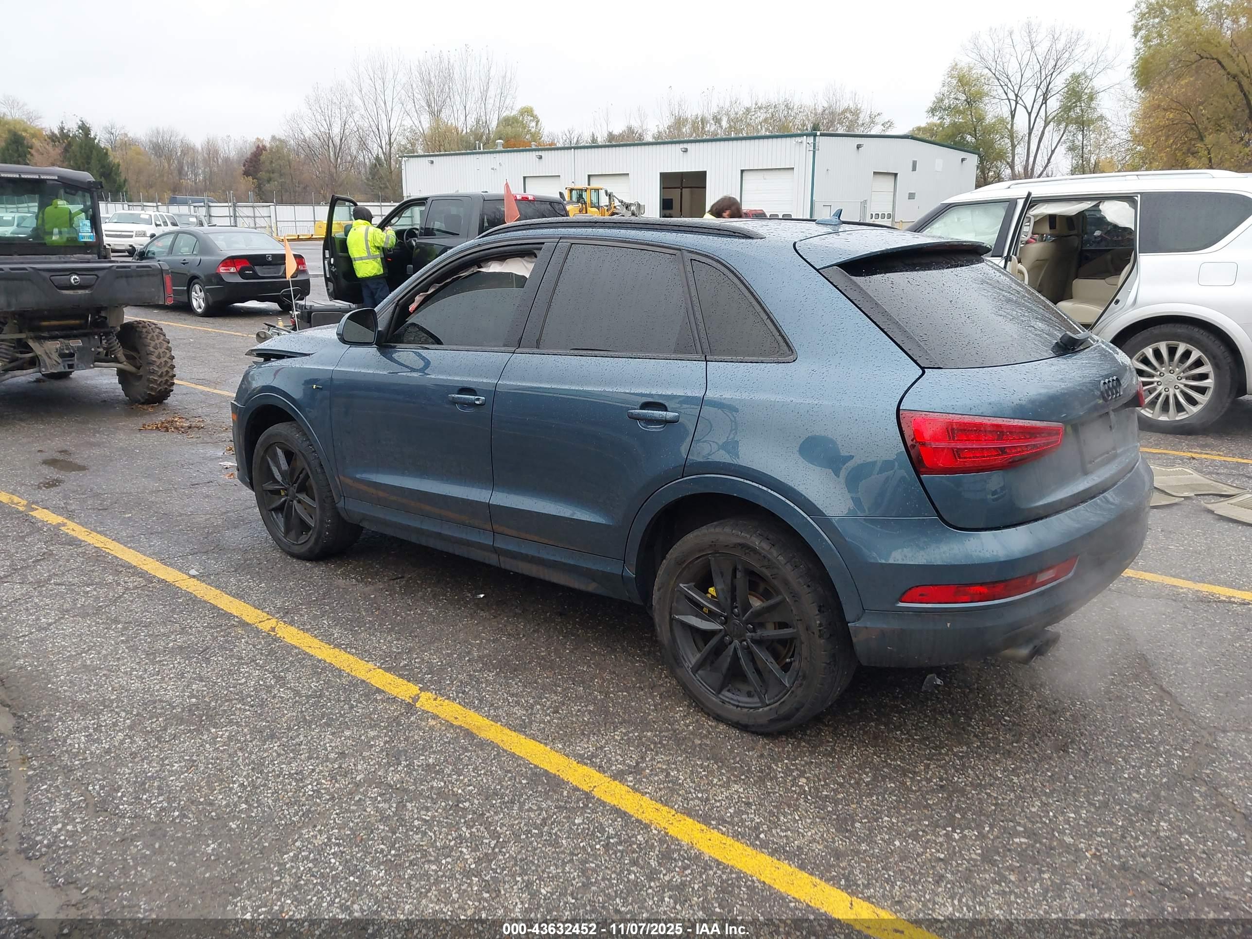AUDI Q3 image 3