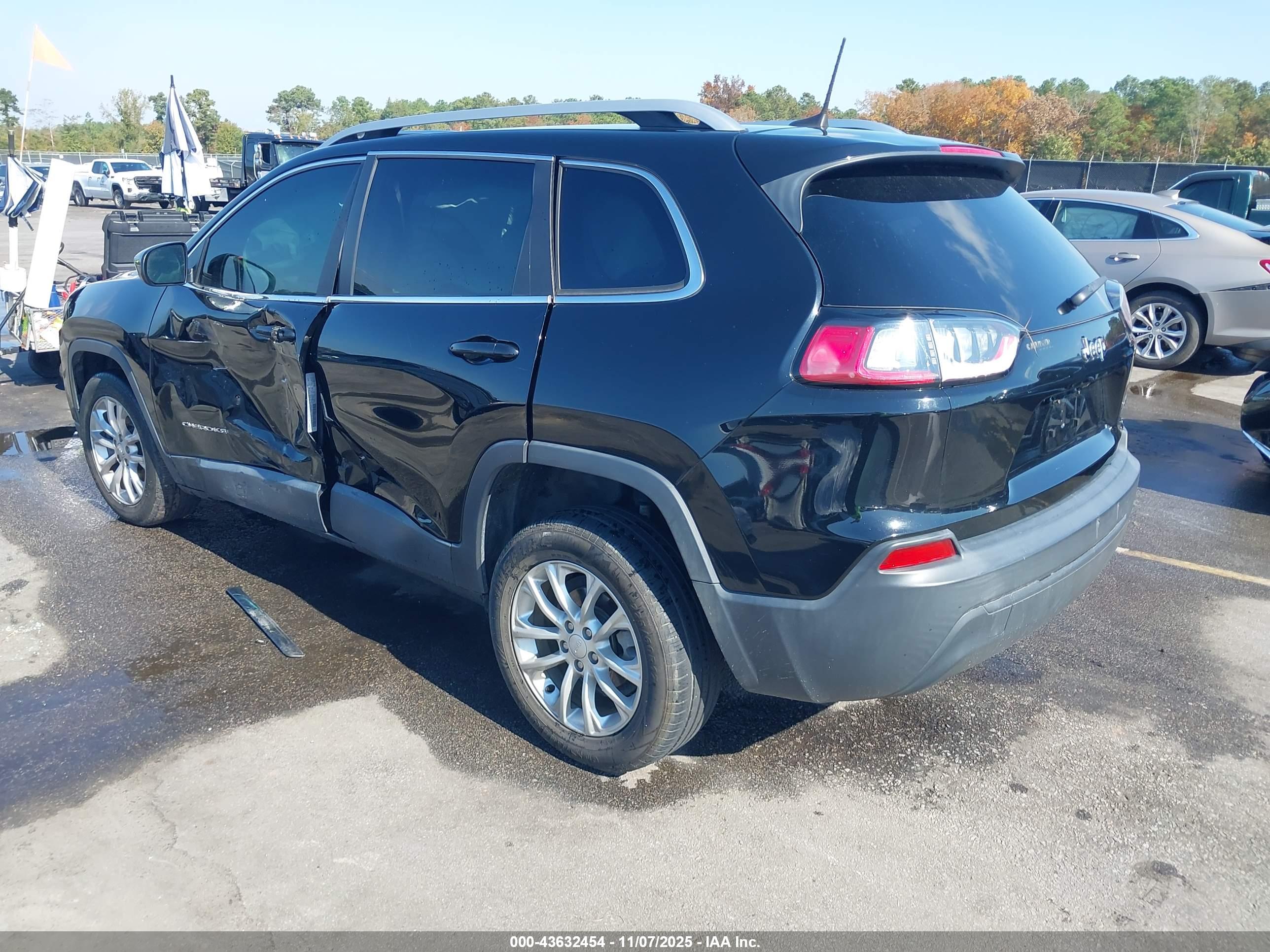 JEEP CHEROKEE image 3