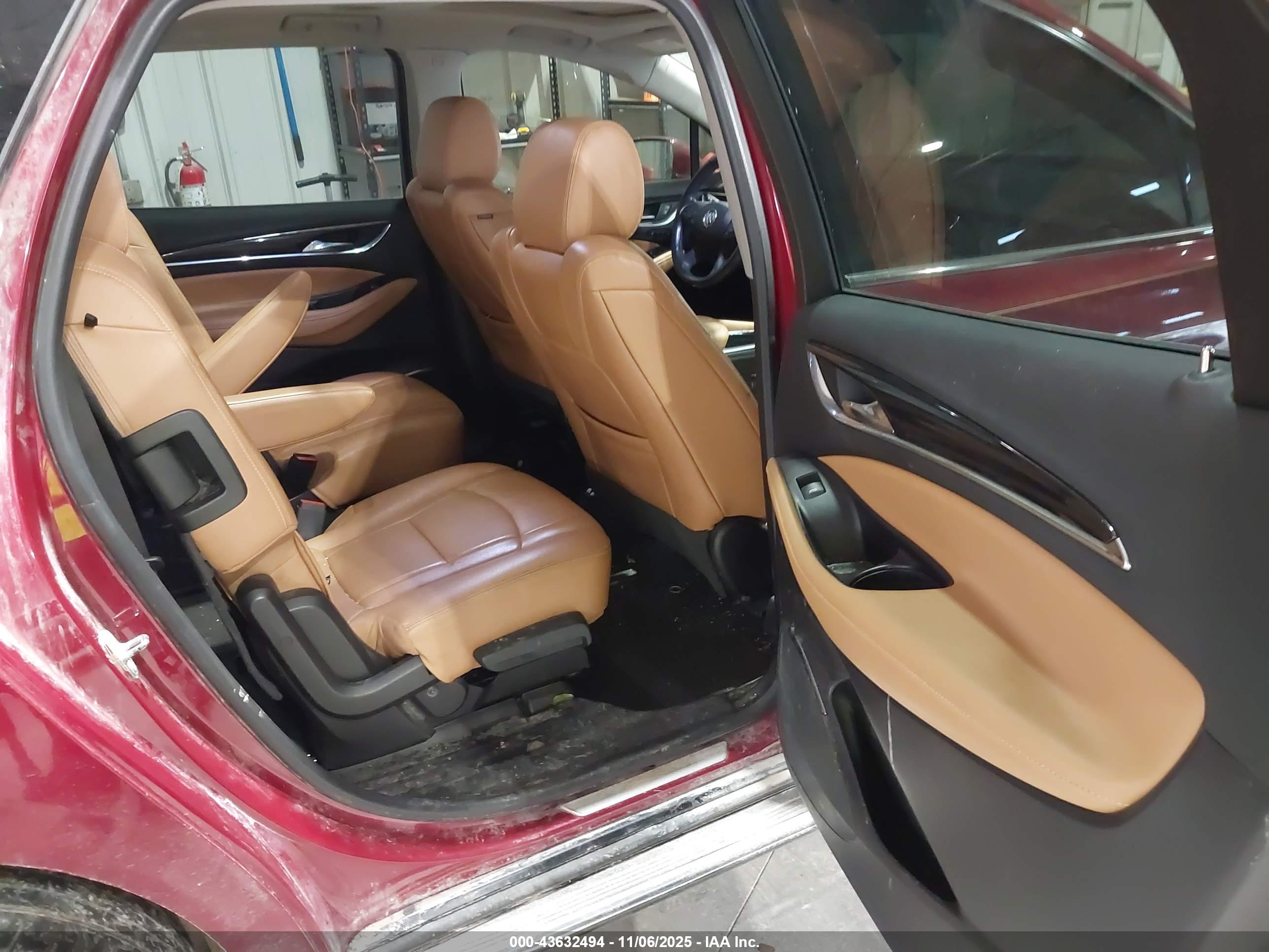 BUICK ENCLAVE image 8