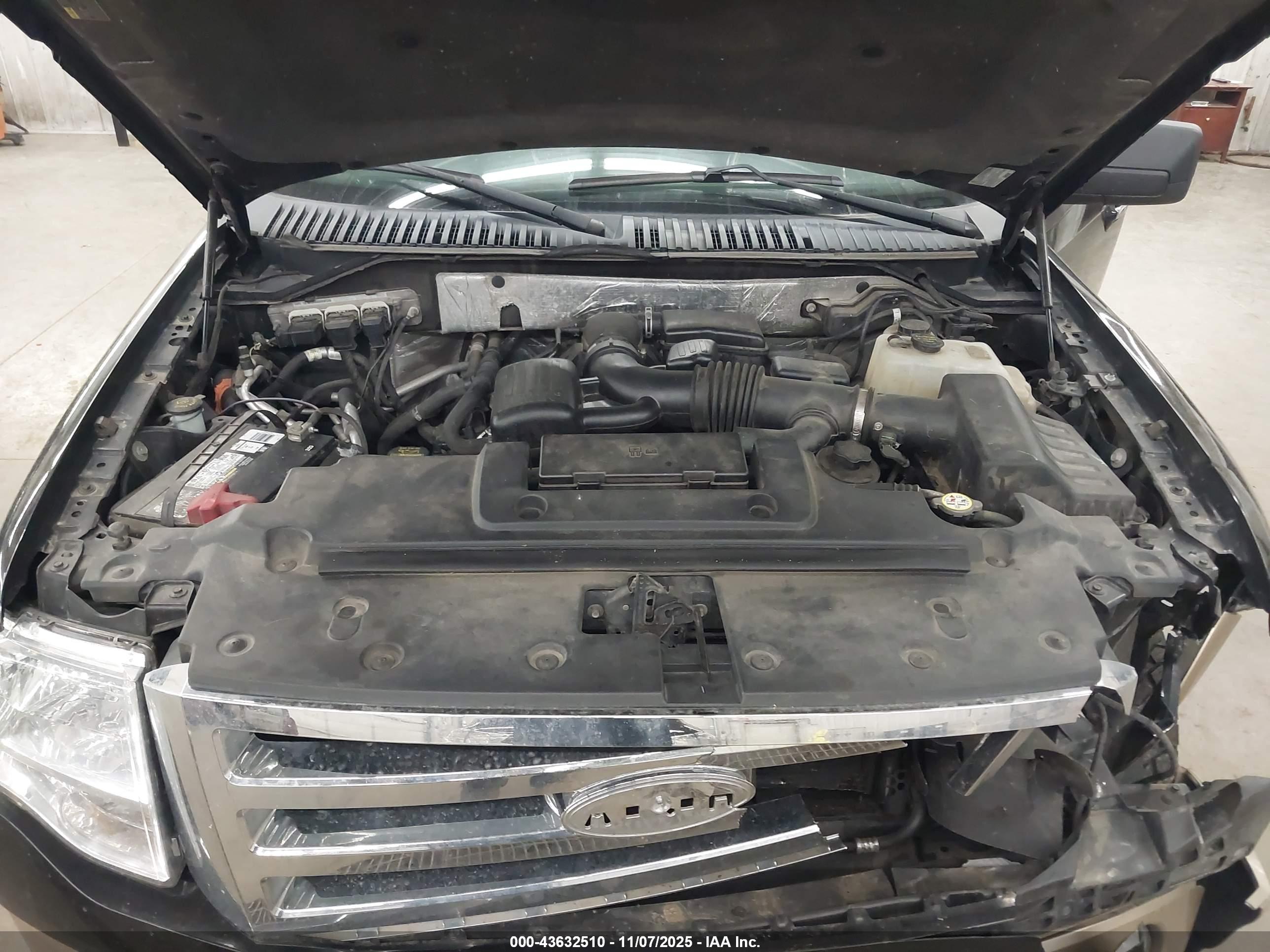 FORD EXPEDITION image 10