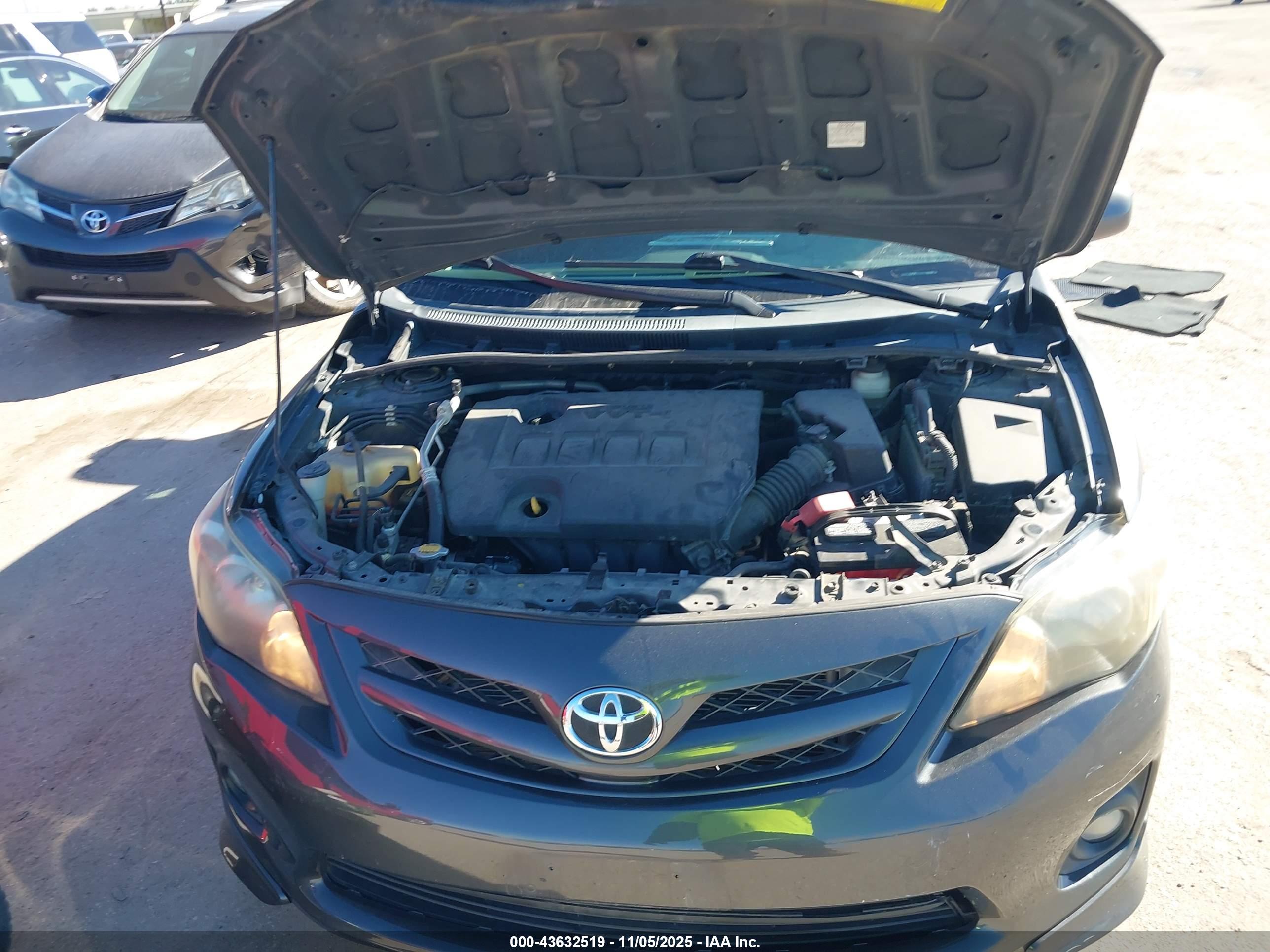 TOYOTA COROLLA image 10