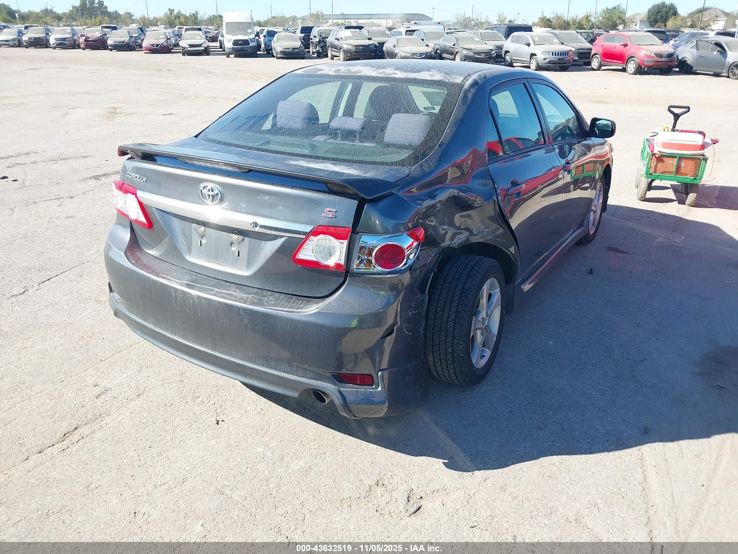 TOYOTA COROLLA image 4