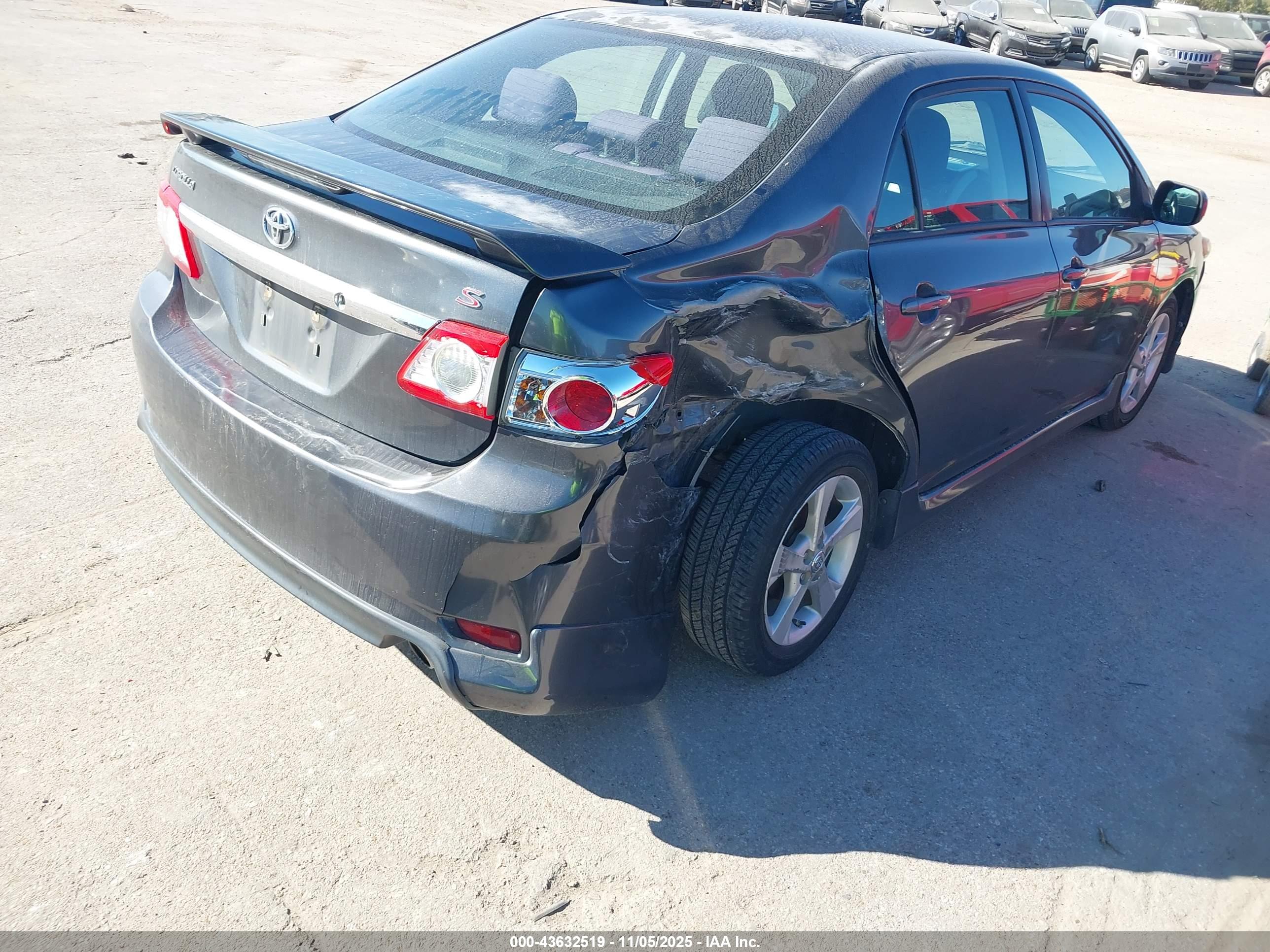 TOYOTA COROLLA image 6
