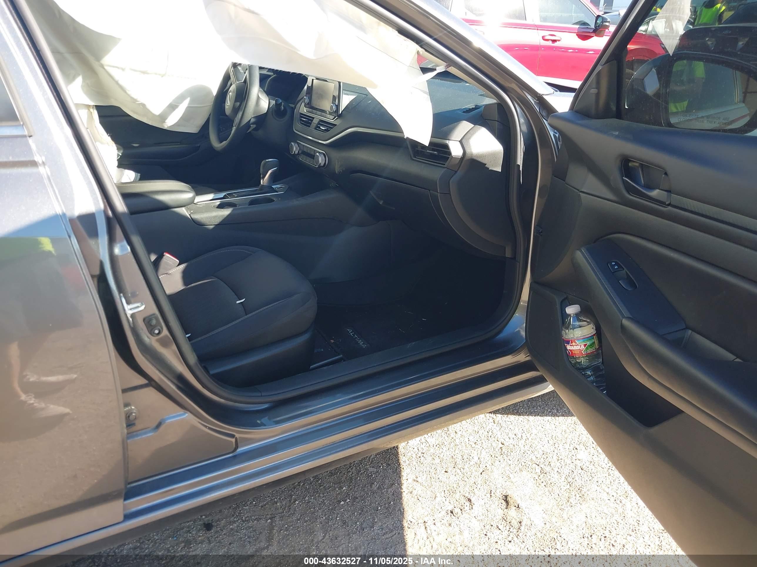 NISSAN ALTIMA image 5