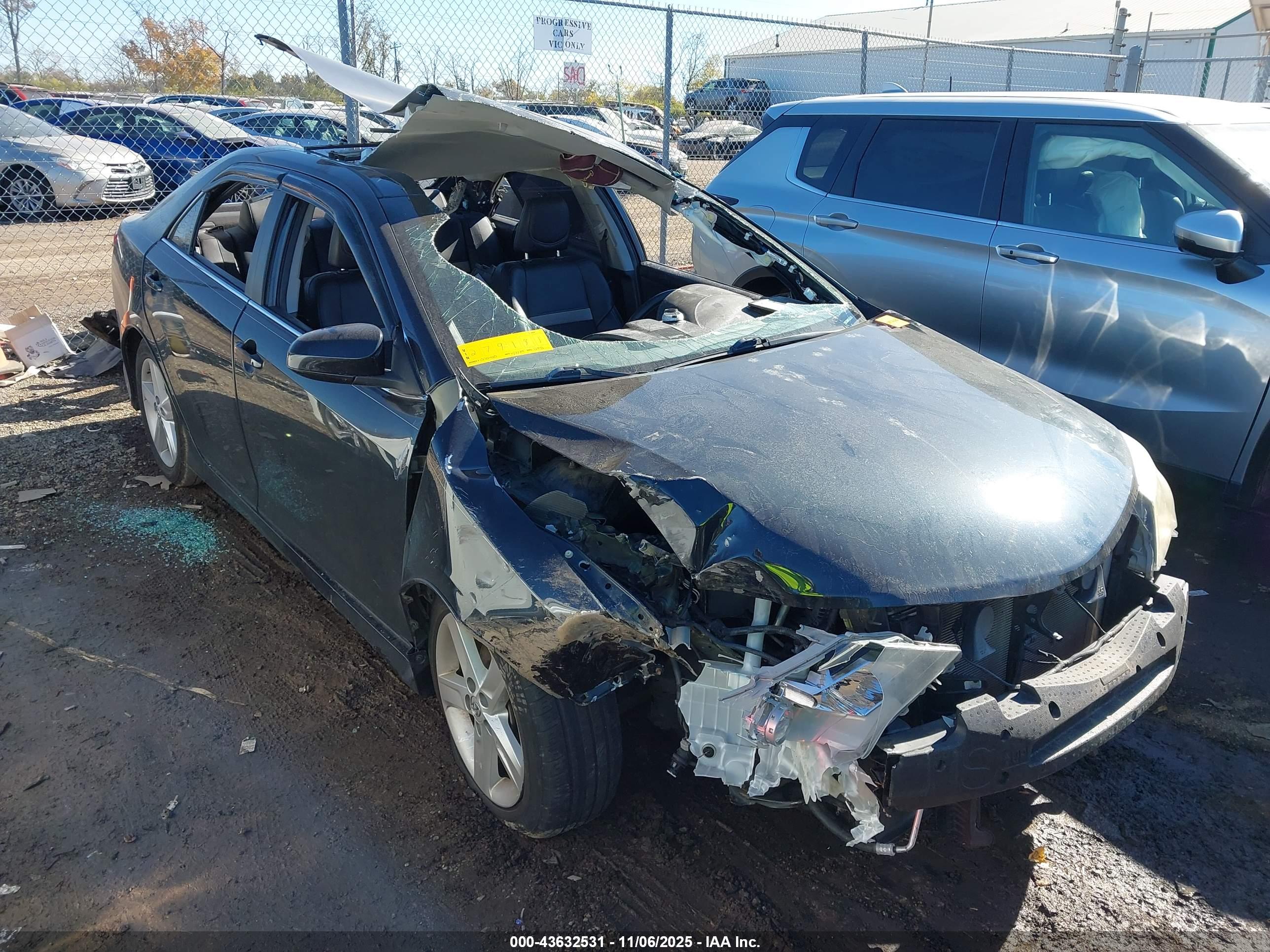 TOYOTA CAMRY image 6