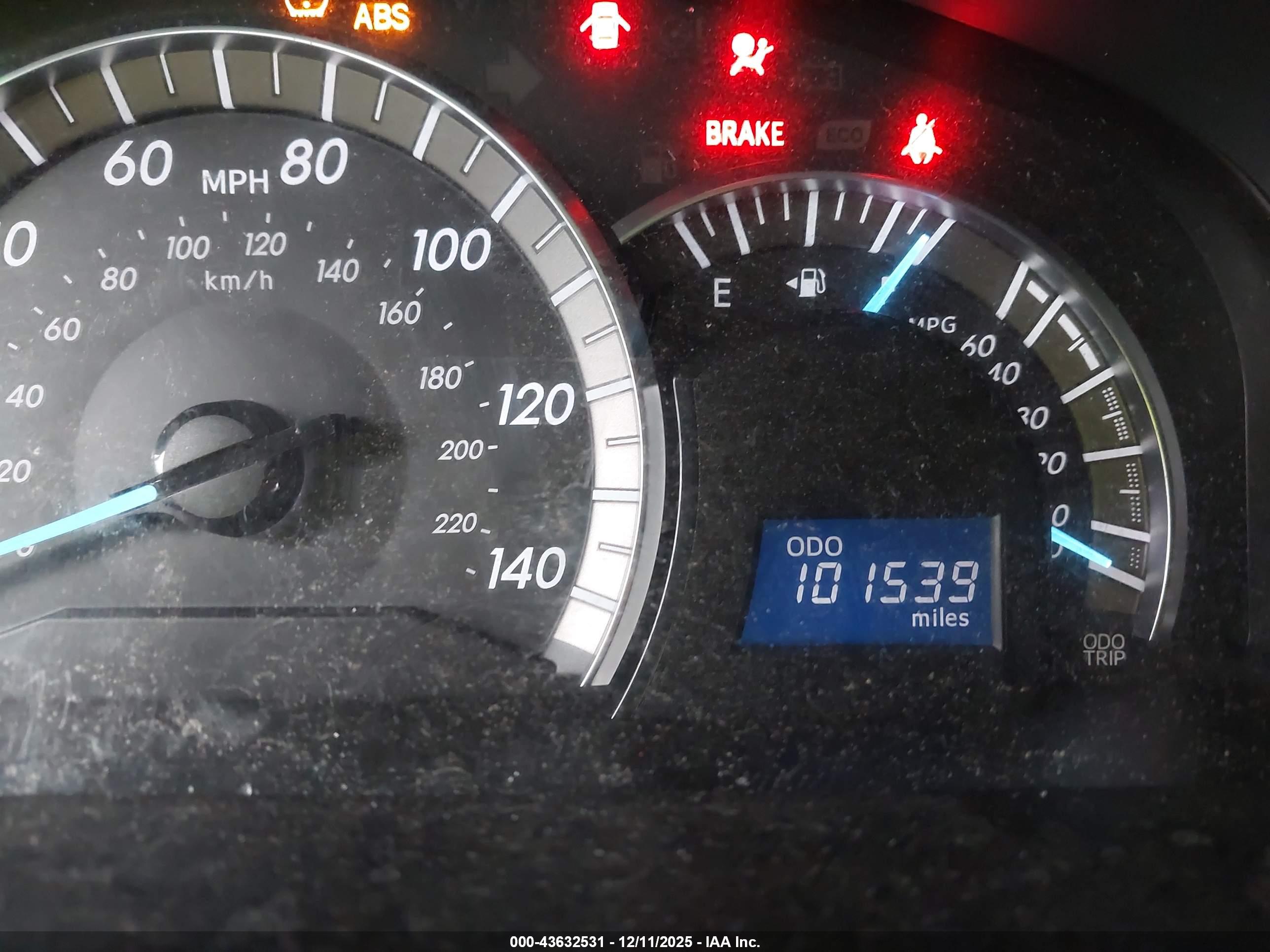 TOYOTA CAMRY image 7
