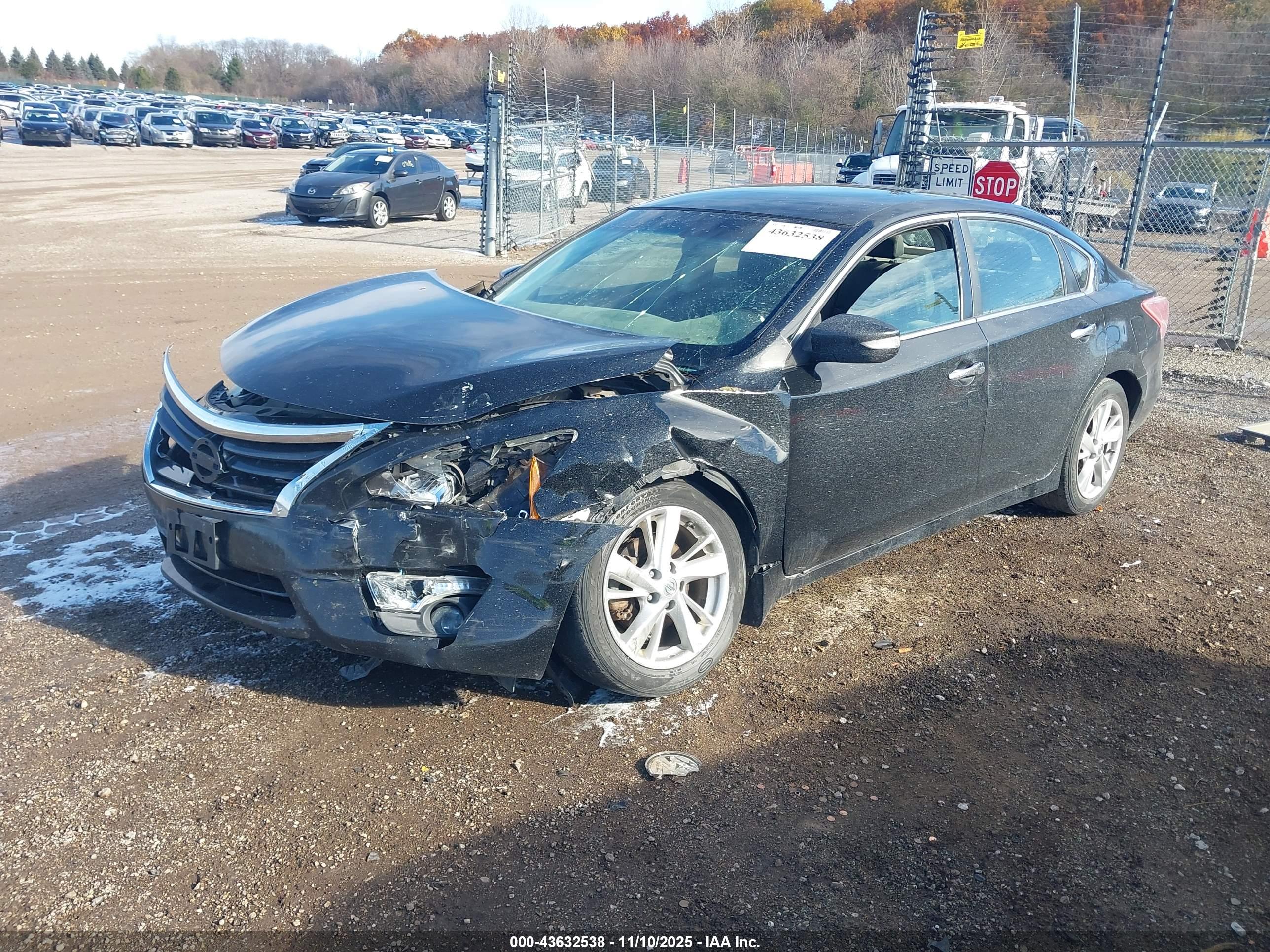 NISSAN ALTIMA image 2