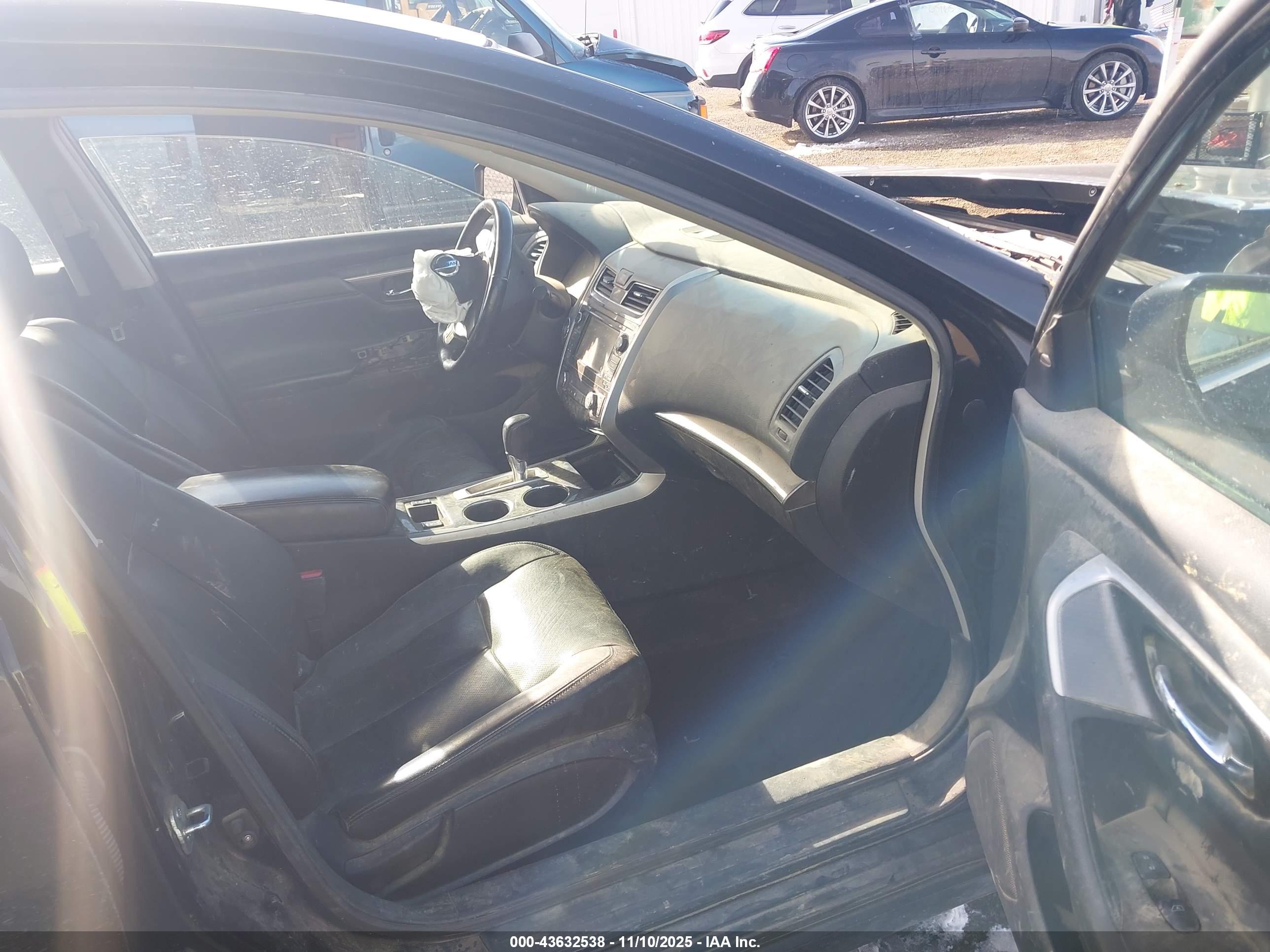 NISSAN ALTIMA image 5