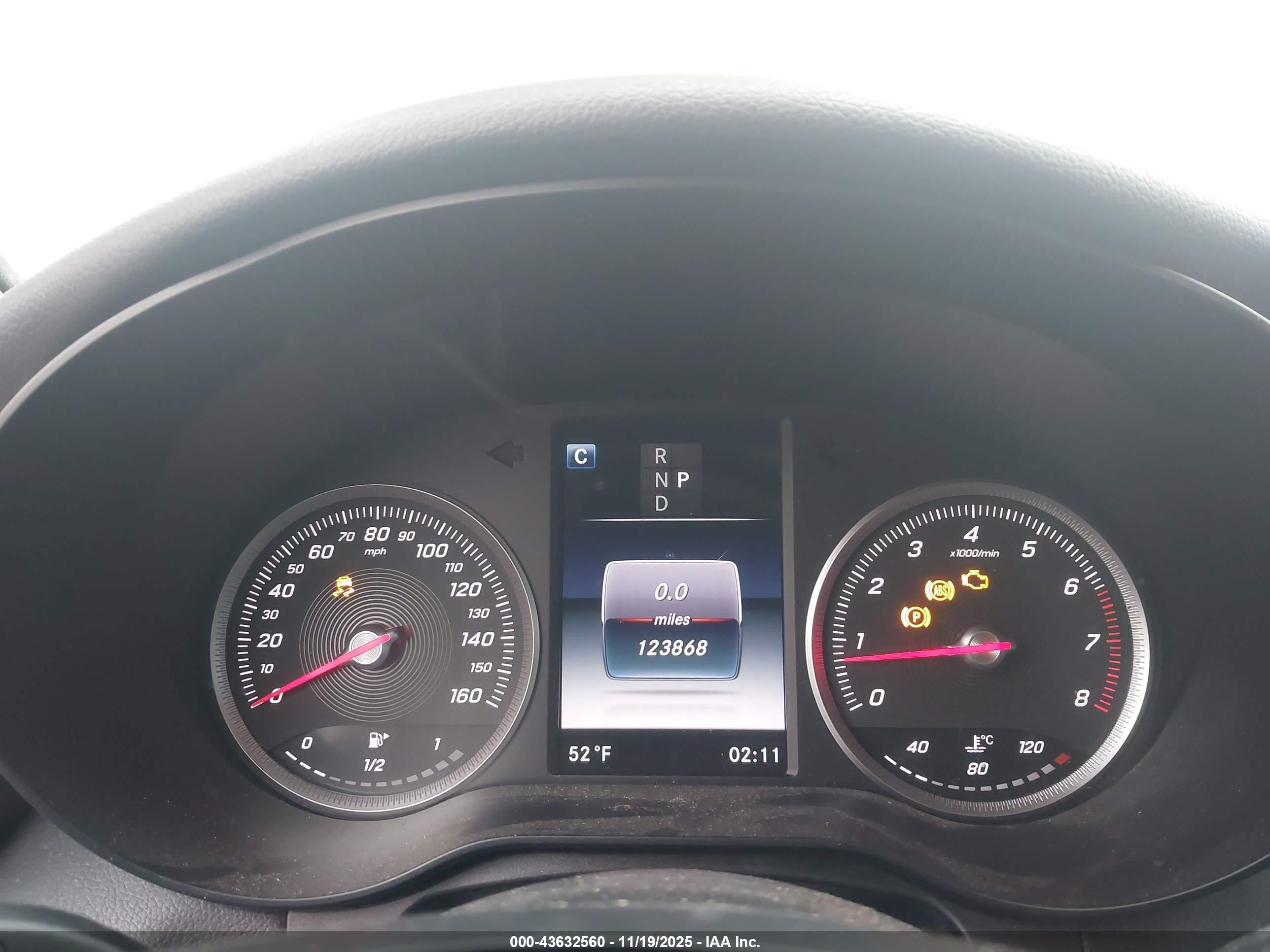 MERCEDES-BENZ GLC image 7