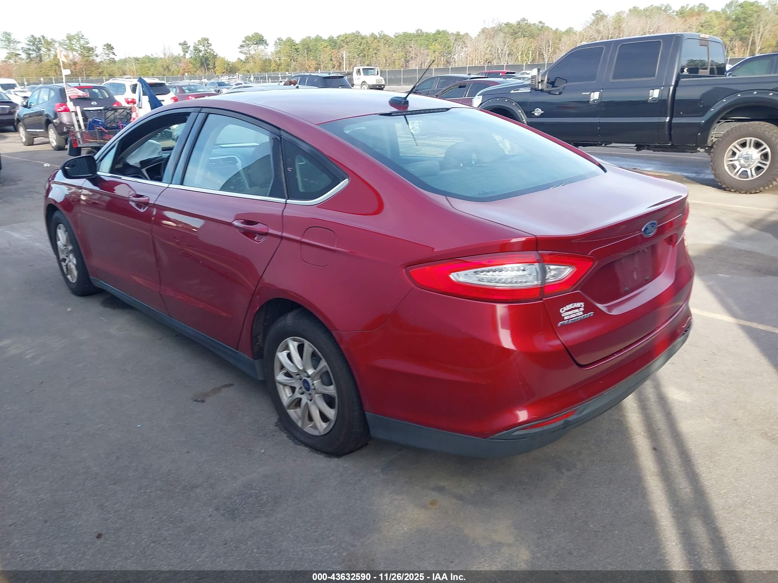 FORD FUSION image 3