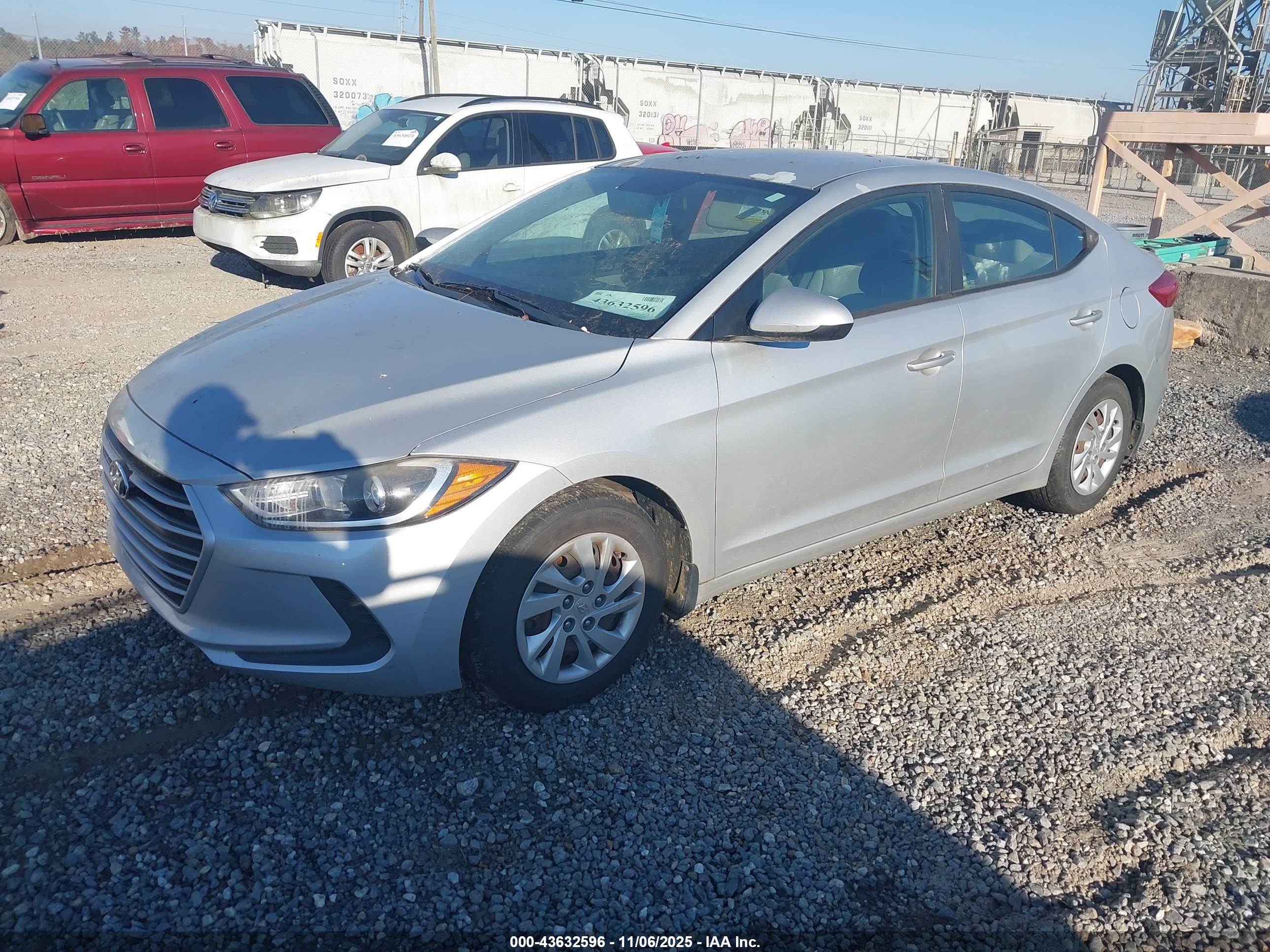 HYUNDAI ELANTRA image 2